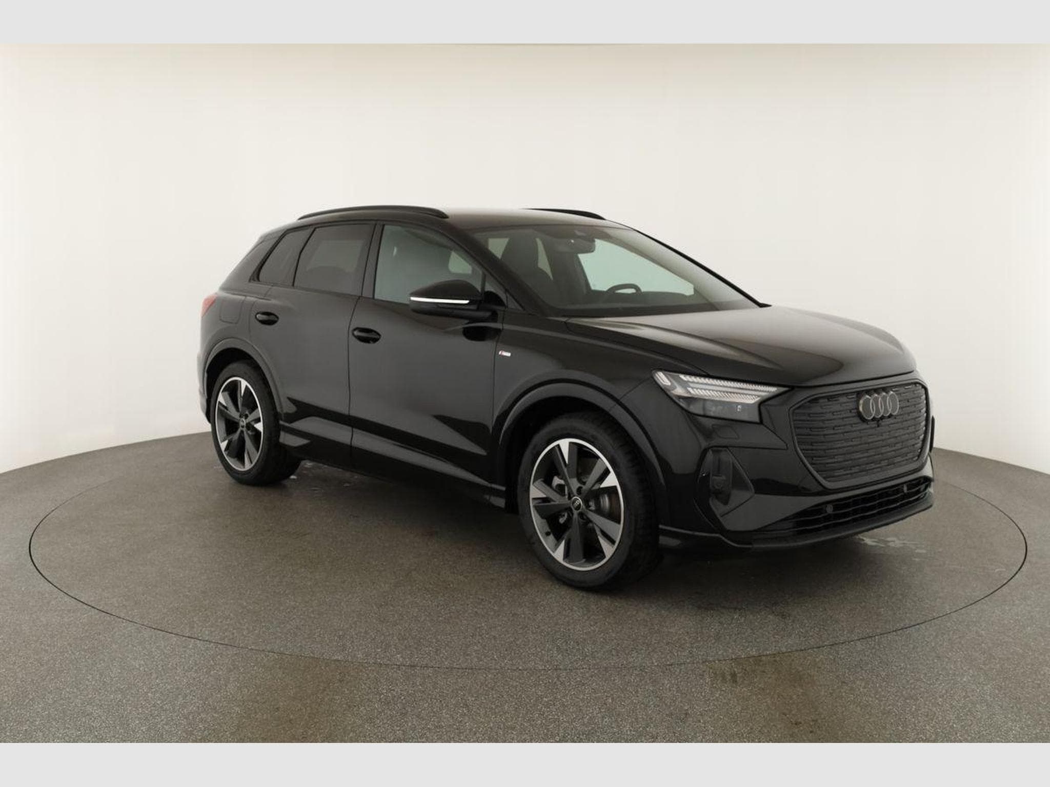 Audi Q4 e-tron 45 e-tron basis quattro (2026) - Photo 25