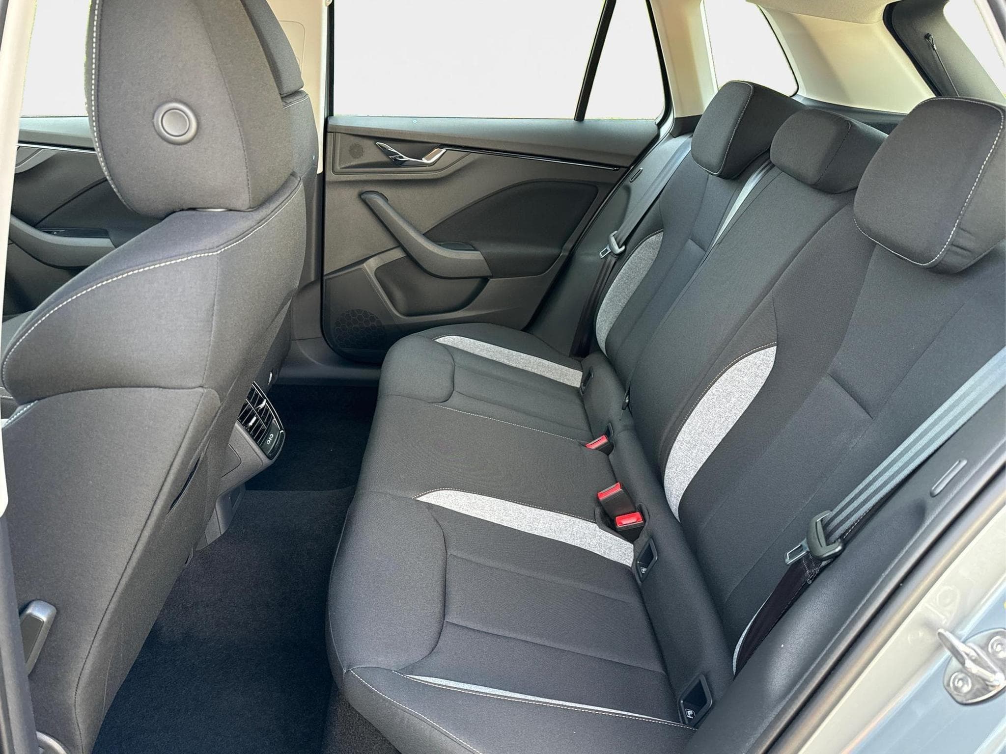 Skoda Kamiq Selection (2026) - Foto 15