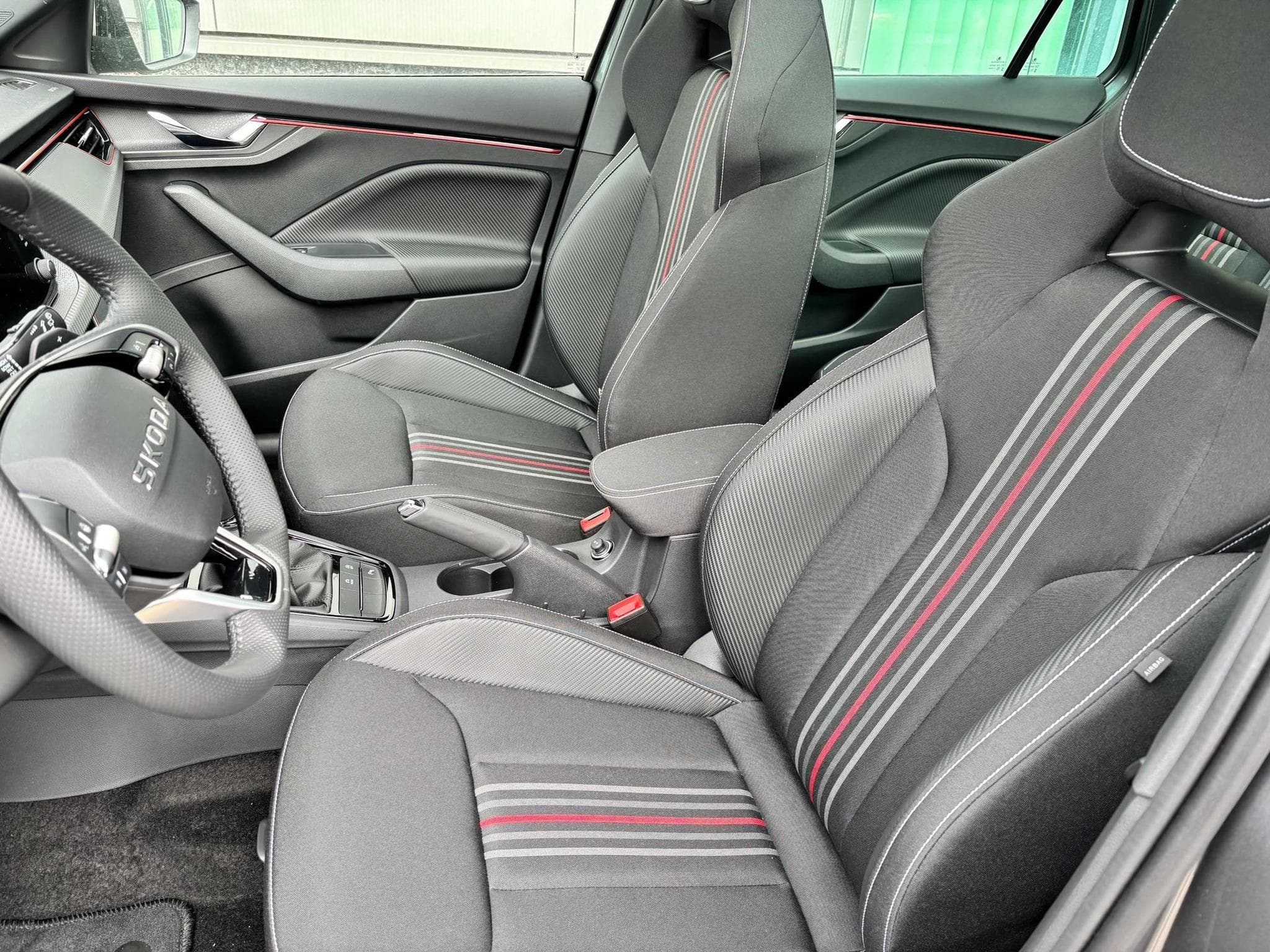 Skoda Kamiq Monte Carlo (2026) - Photo 4