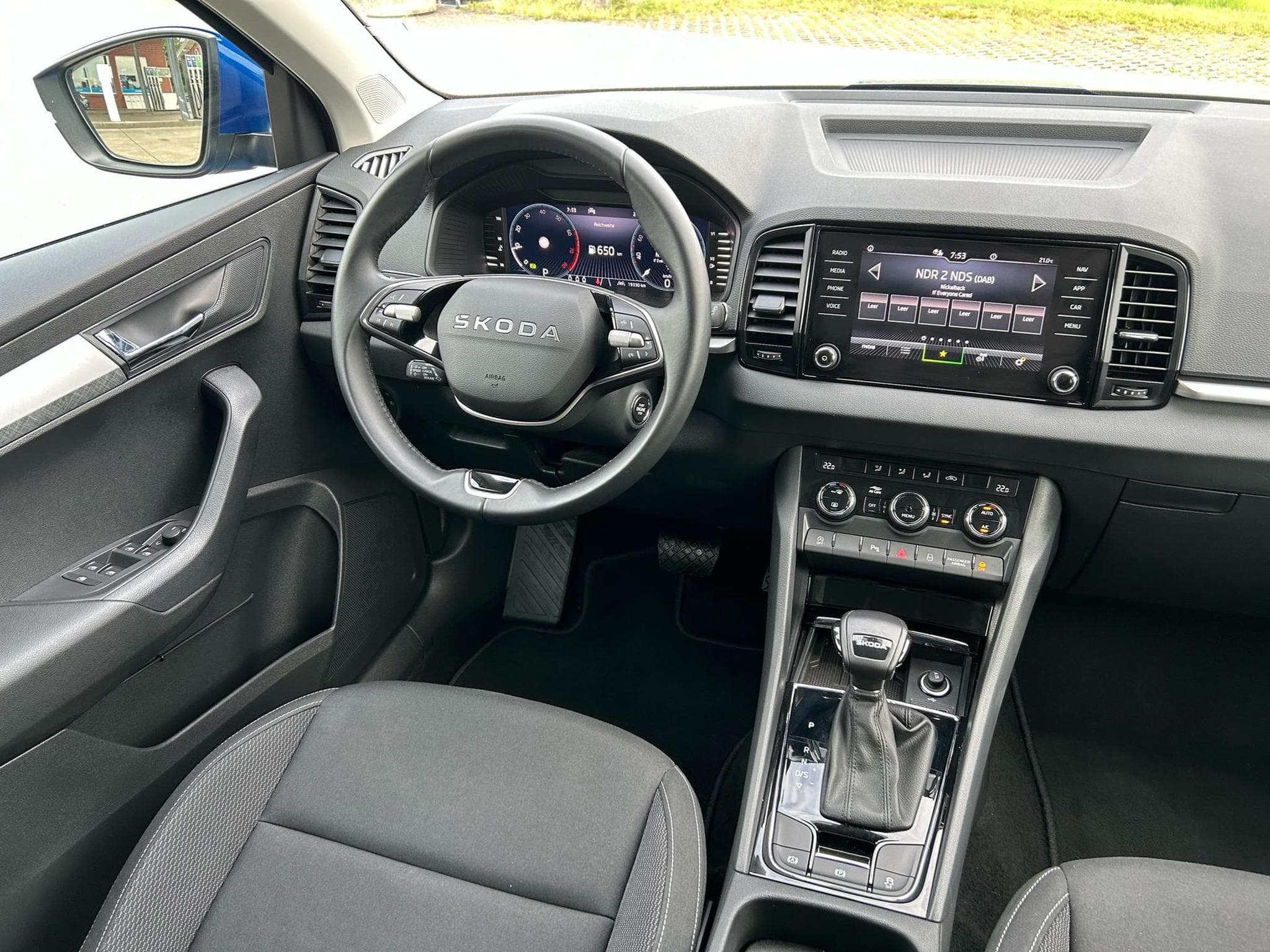Skoda Karoq Selection (2025) - Photo 6