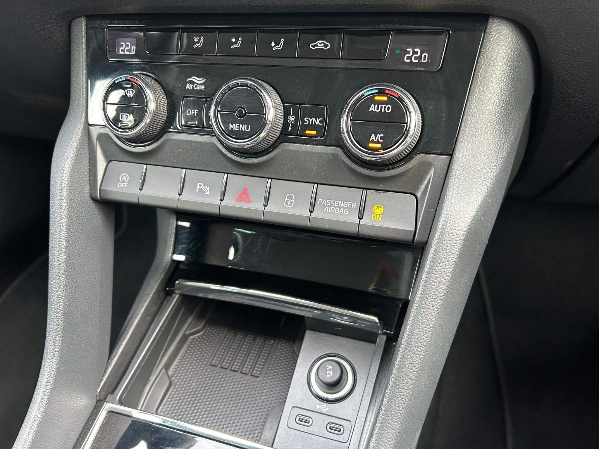 Skoda Karoq Selection (2025) - Photo 8
