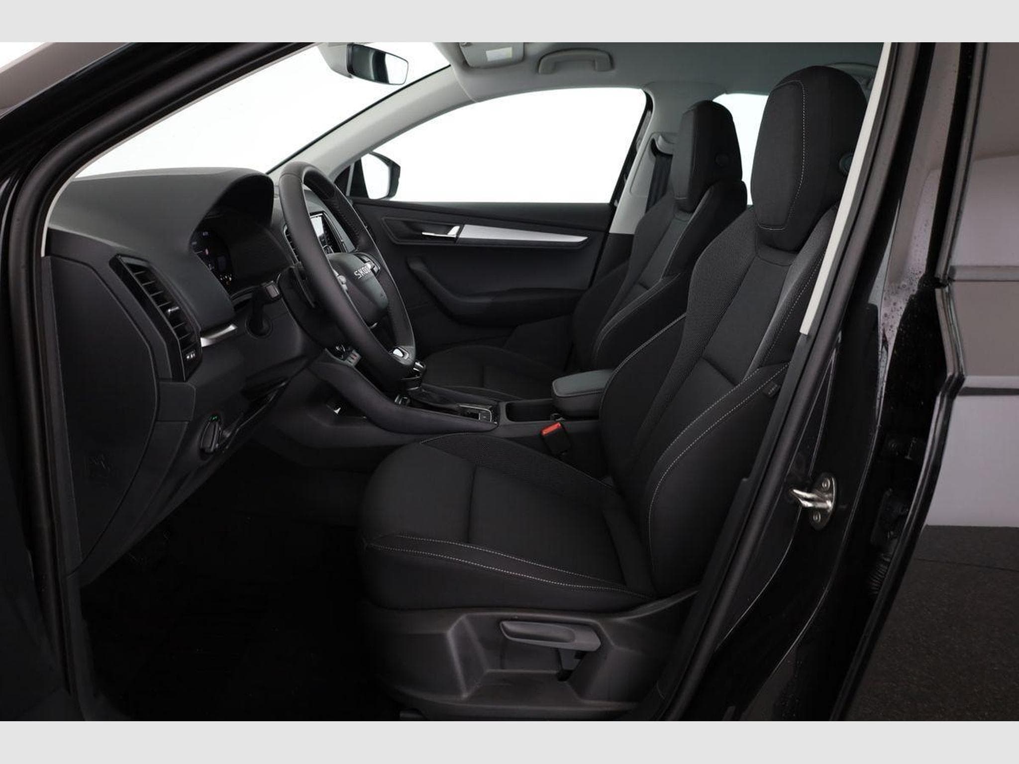 Skoda Karoq Selection (2025) - Photo 10
