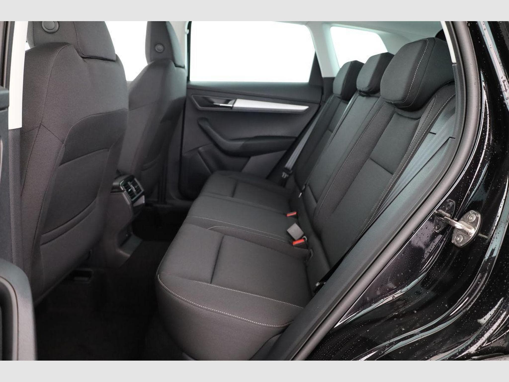 Skoda Karoq Selection (2025) - Photo 11