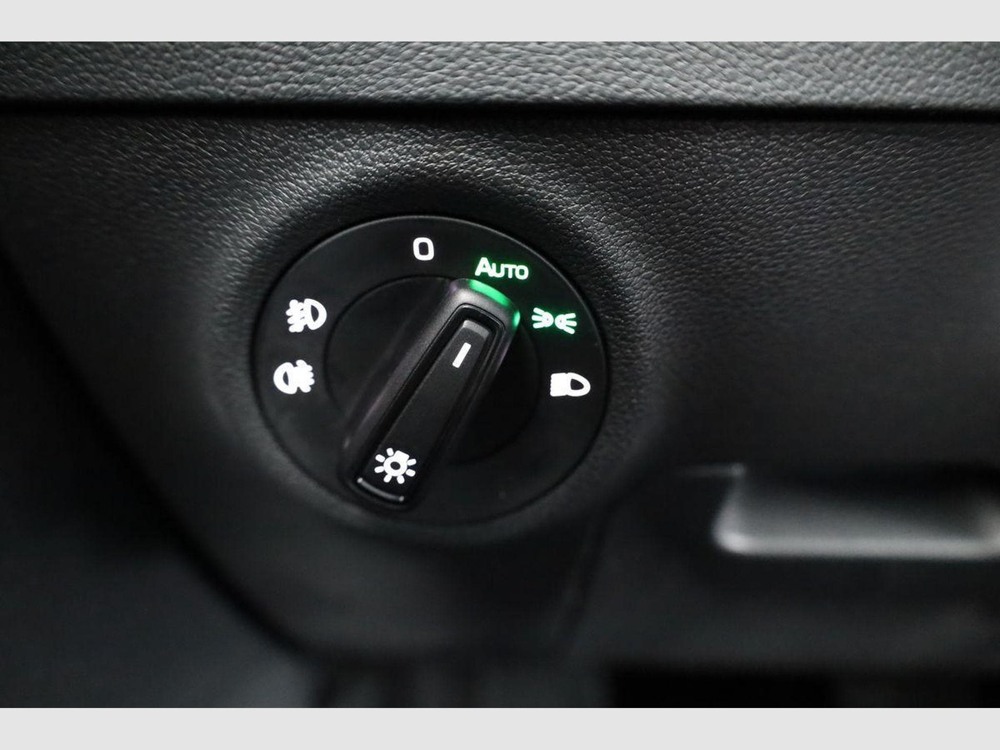 Skoda Karoq Selection (2025) - Photo 8