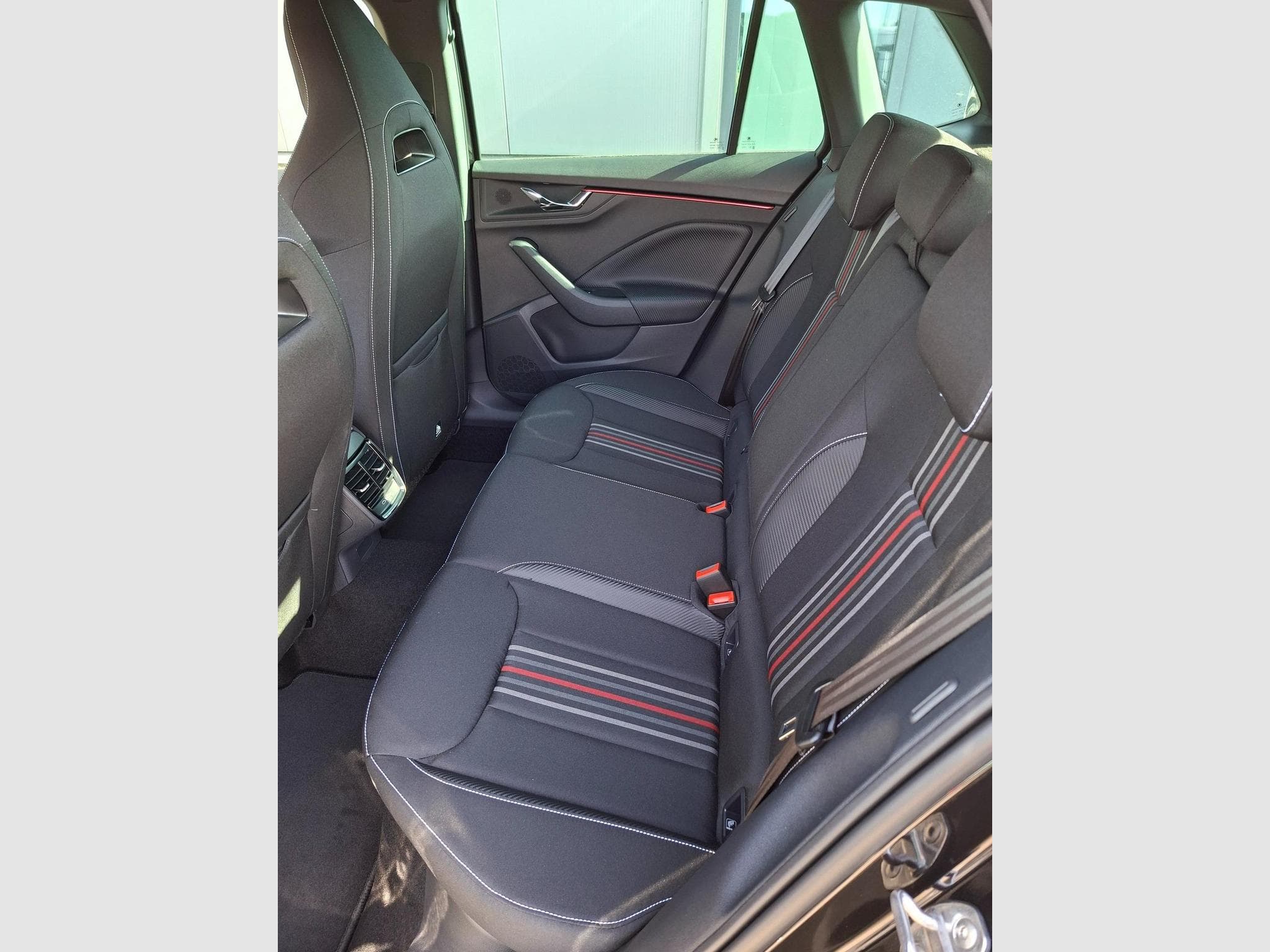 Skoda Kamiq Monte Carlo (2026) - Foto 8