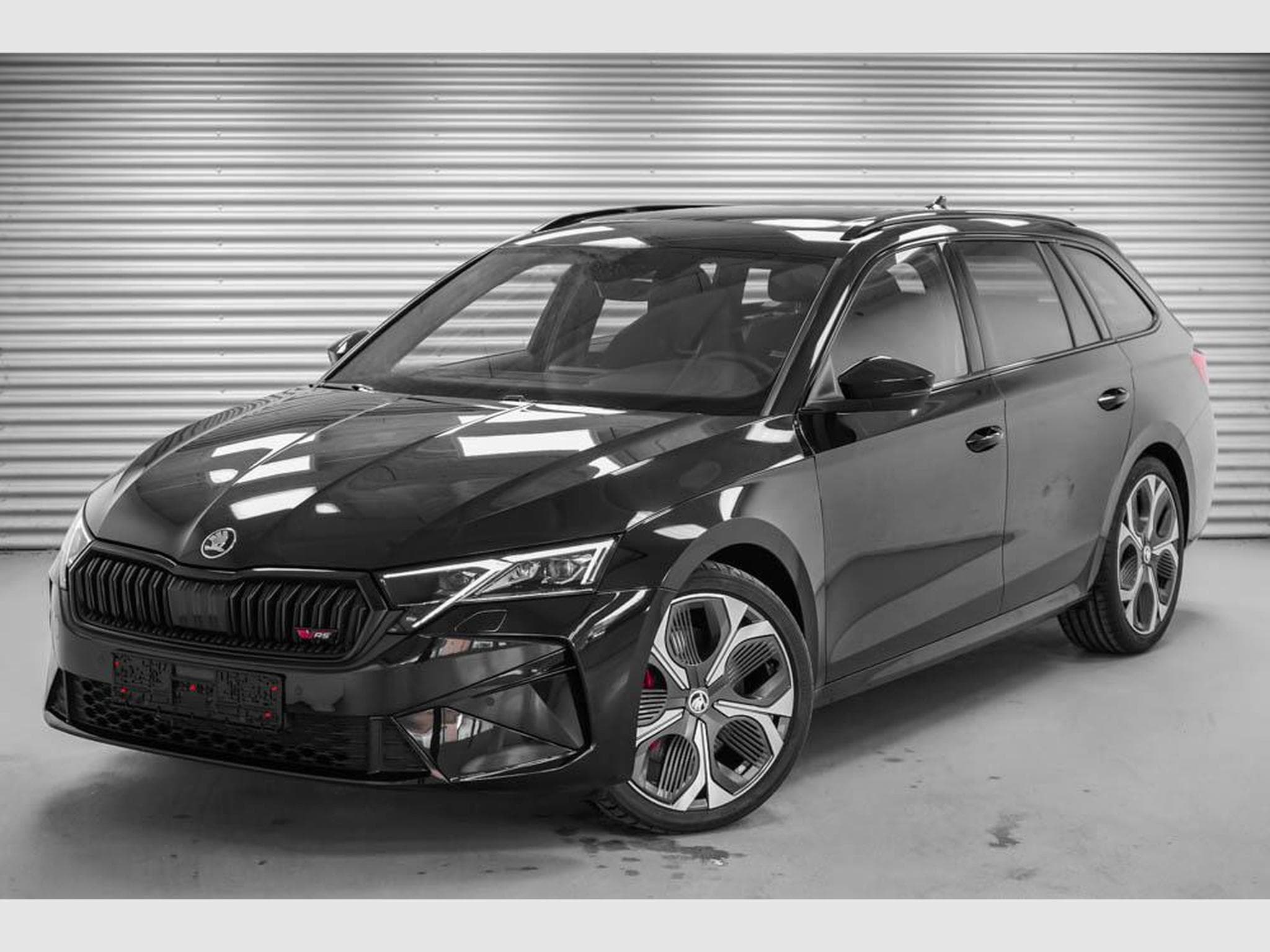 Skoda Octavia Kombi 2,0 TSI (2025) - Photo 1
