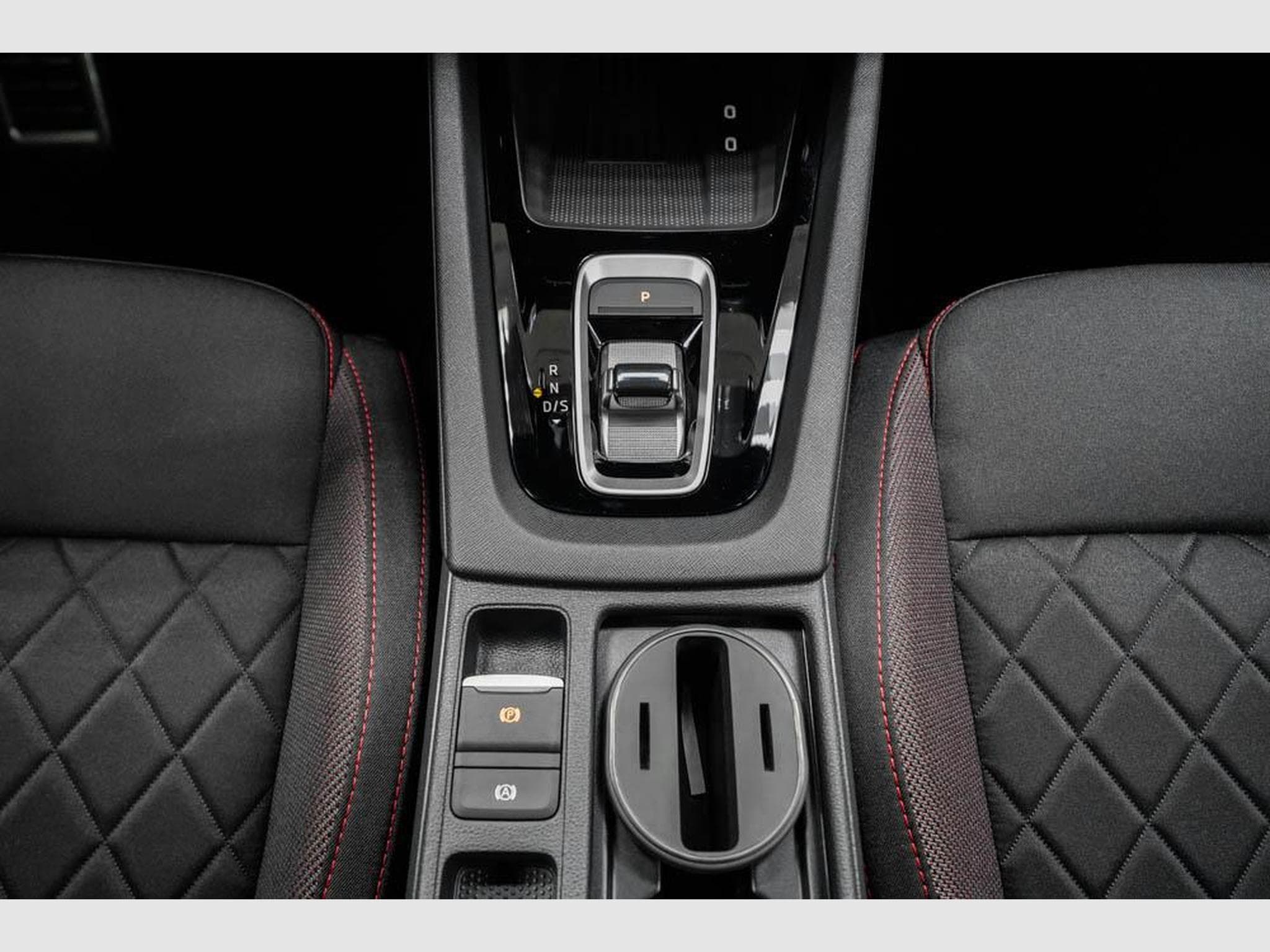 Skoda Octavia Kombi 2,0 TSI (2025) - Photo 12