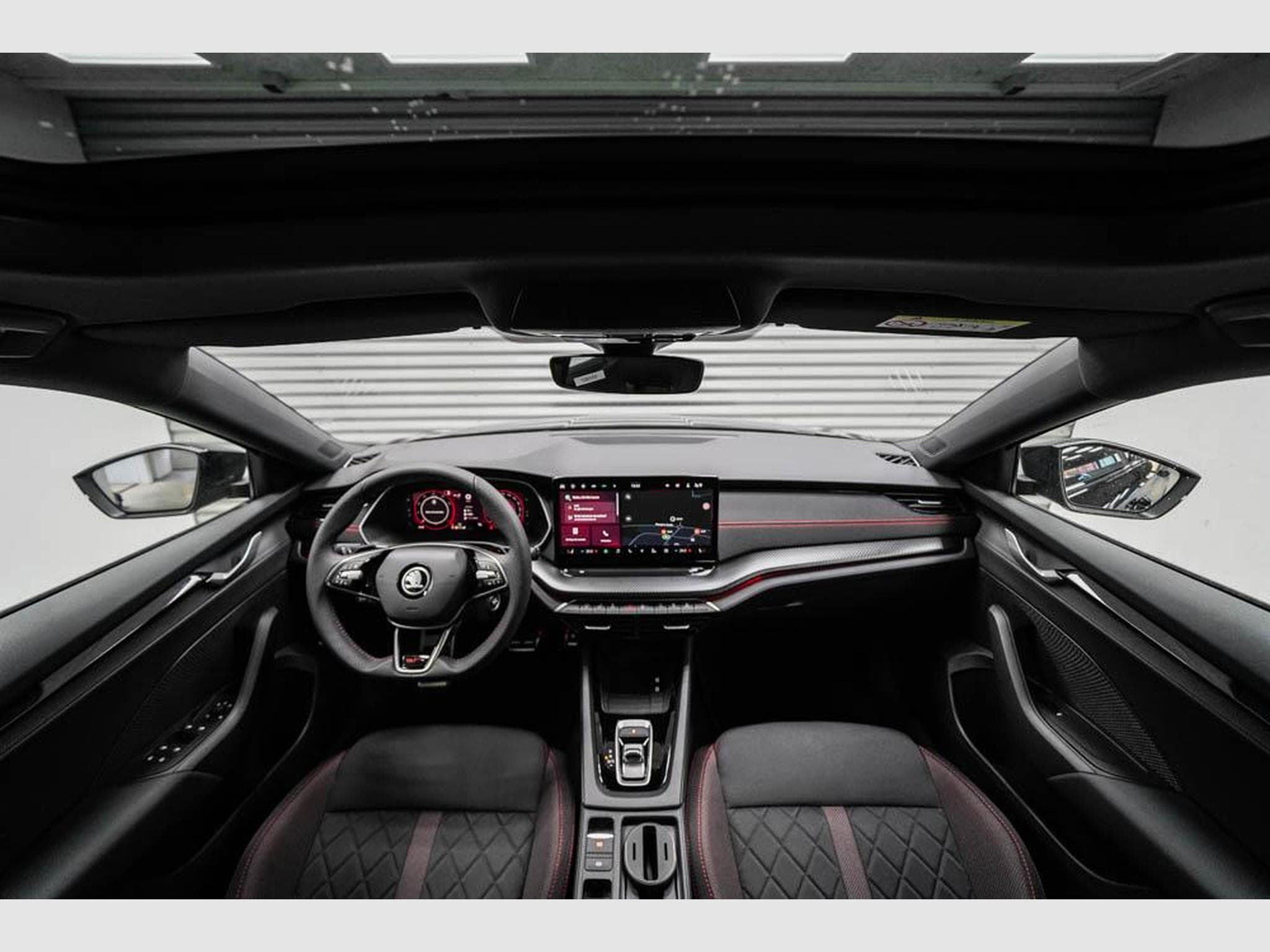 Skoda Octavia Kombi 2,0 TSI (2025) - Photo 5