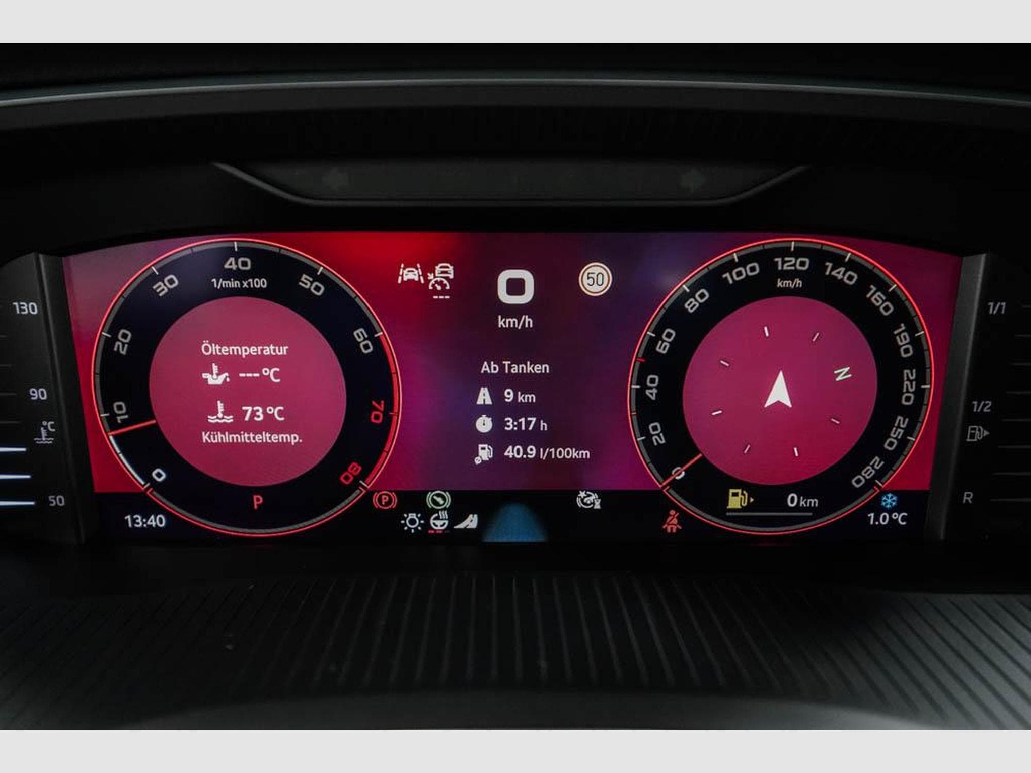 Skoda Octavia Kombi 2,0 TSI (2025) - Photo 9