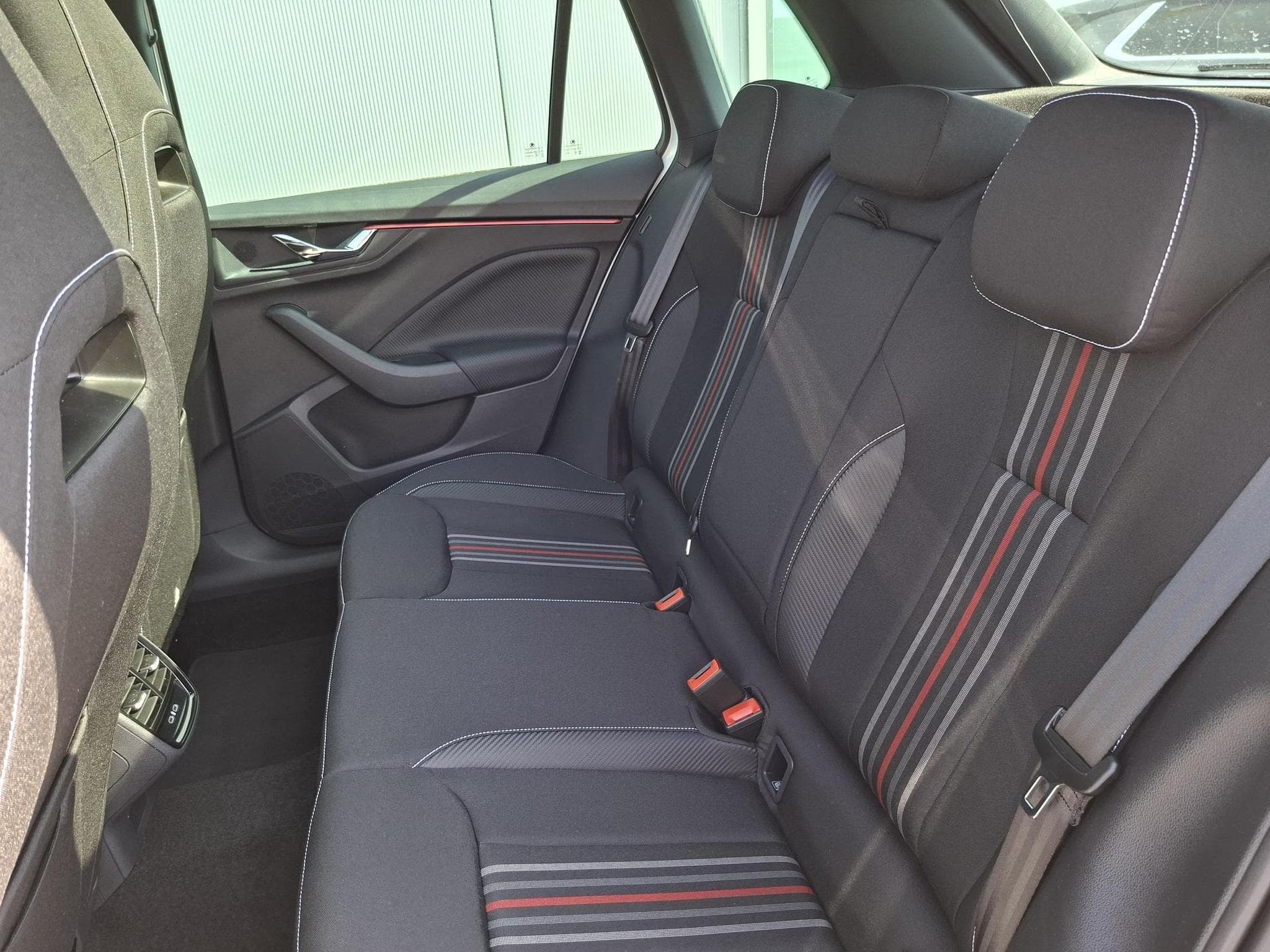 Skoda Kamiq Monte Carlo (2026) - Foto 10
