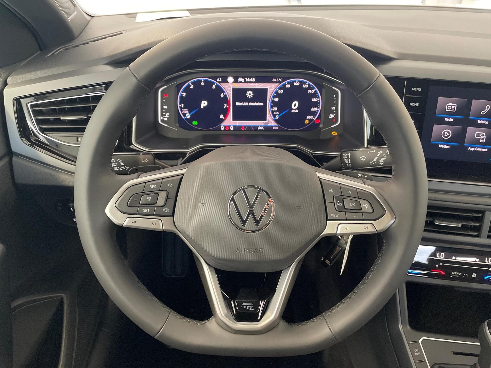 VW Taigo R-Line (2024) - Photo 7