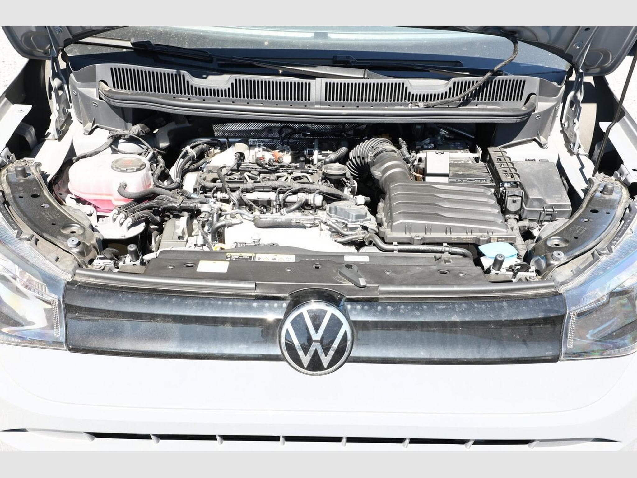VW Caddy Life (2026) - Photo 12