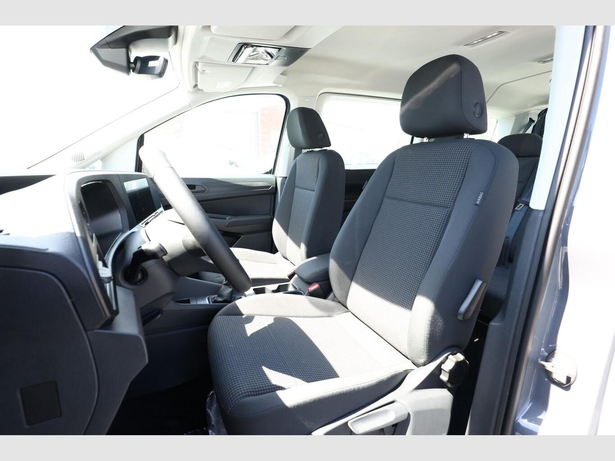VW Caddy Life (2026) - Photo 6