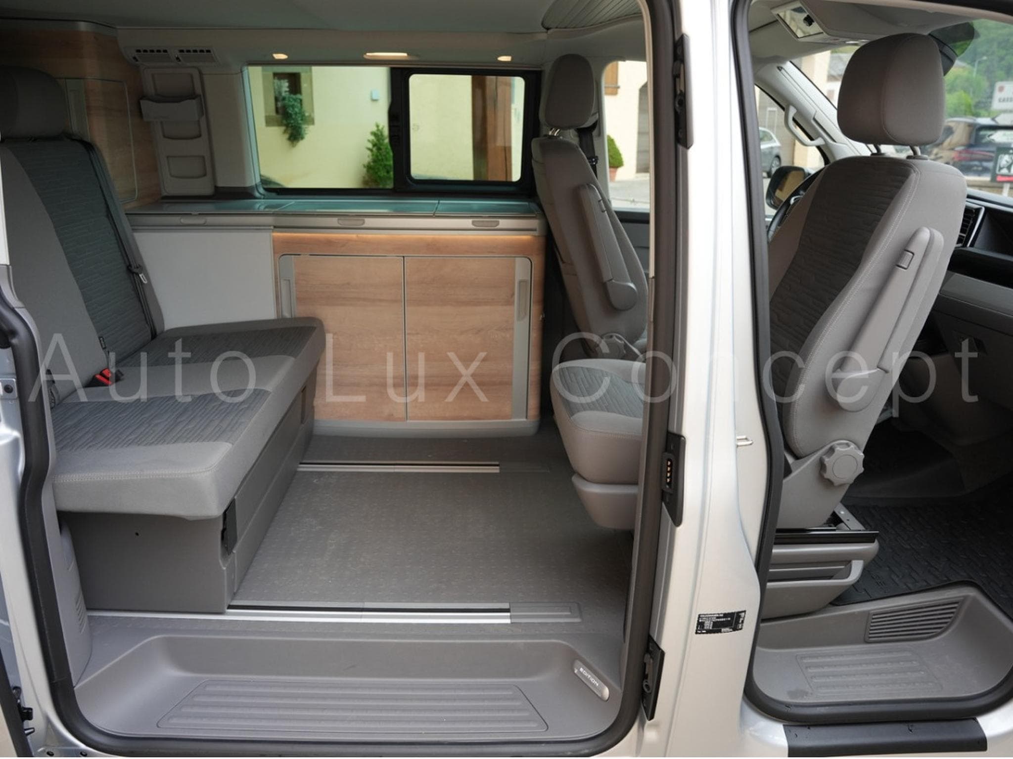 VW T6.1 Coast Edition 2.0 TDI 150 DSG7 (2023) - Photo 10