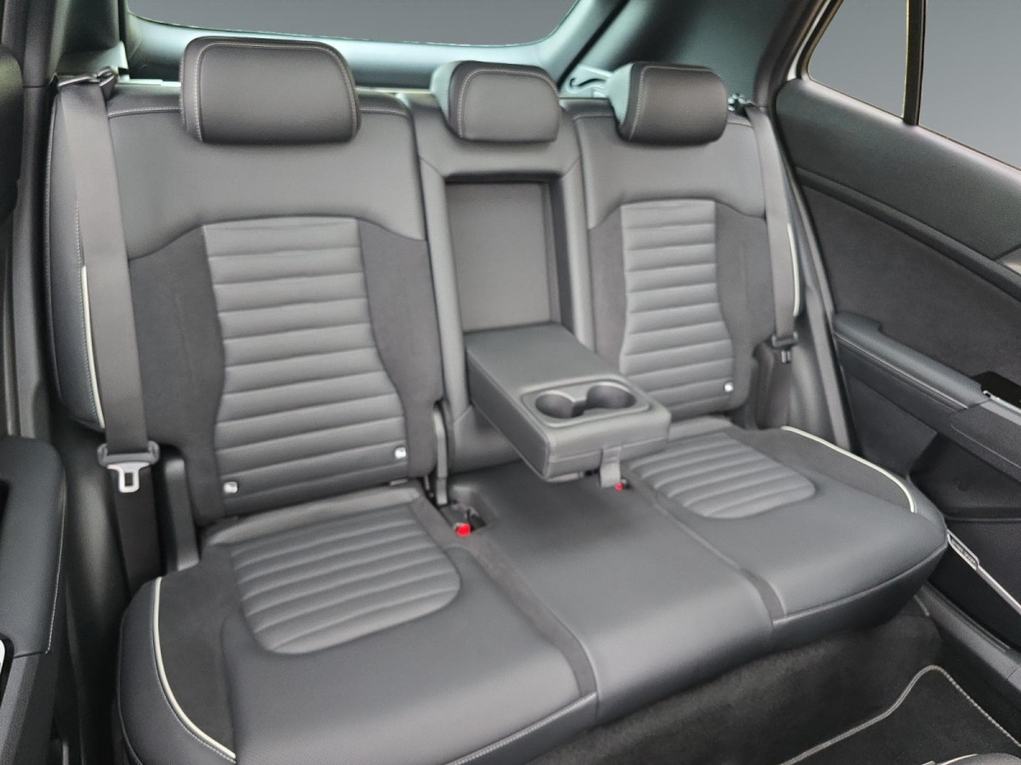 Kia Sportage GT Line 1.6 T-GDi 48V 7DCT (2025) - Photo 18