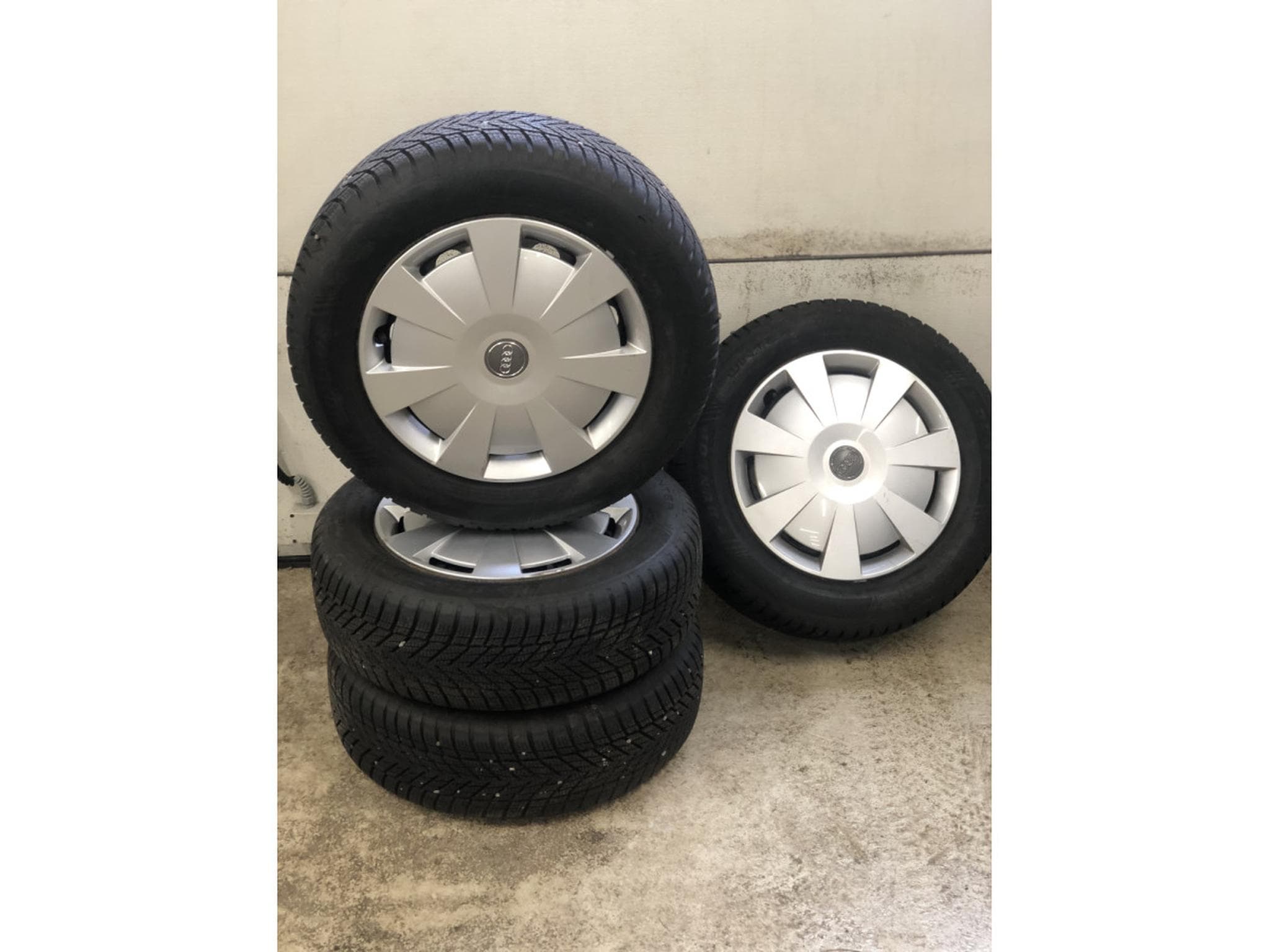 Jantes acier + Pneus – 16" - Photo 1