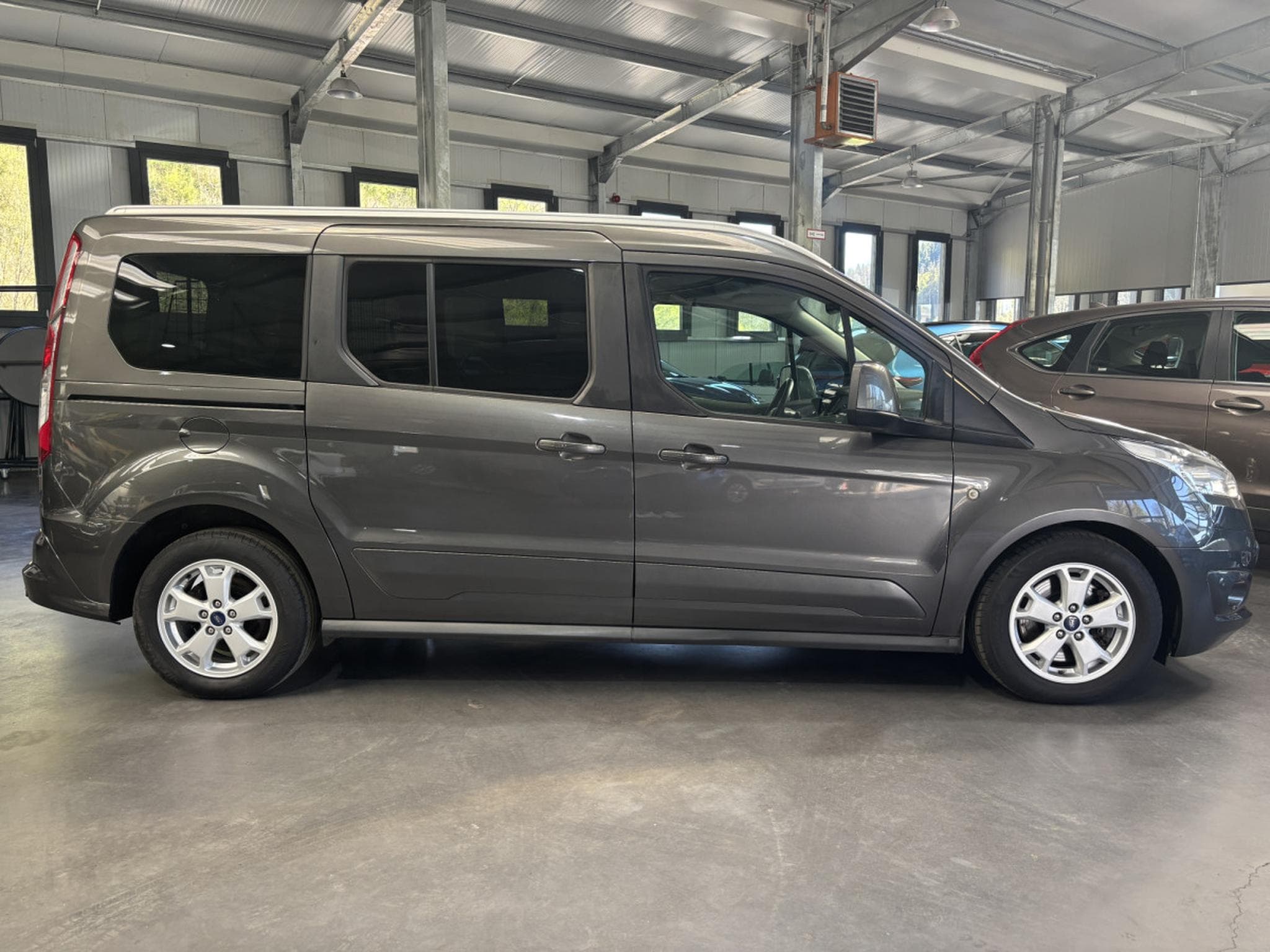 Ford Tourneo 1.5 TDCi 120 auto (2017) - Photo 2