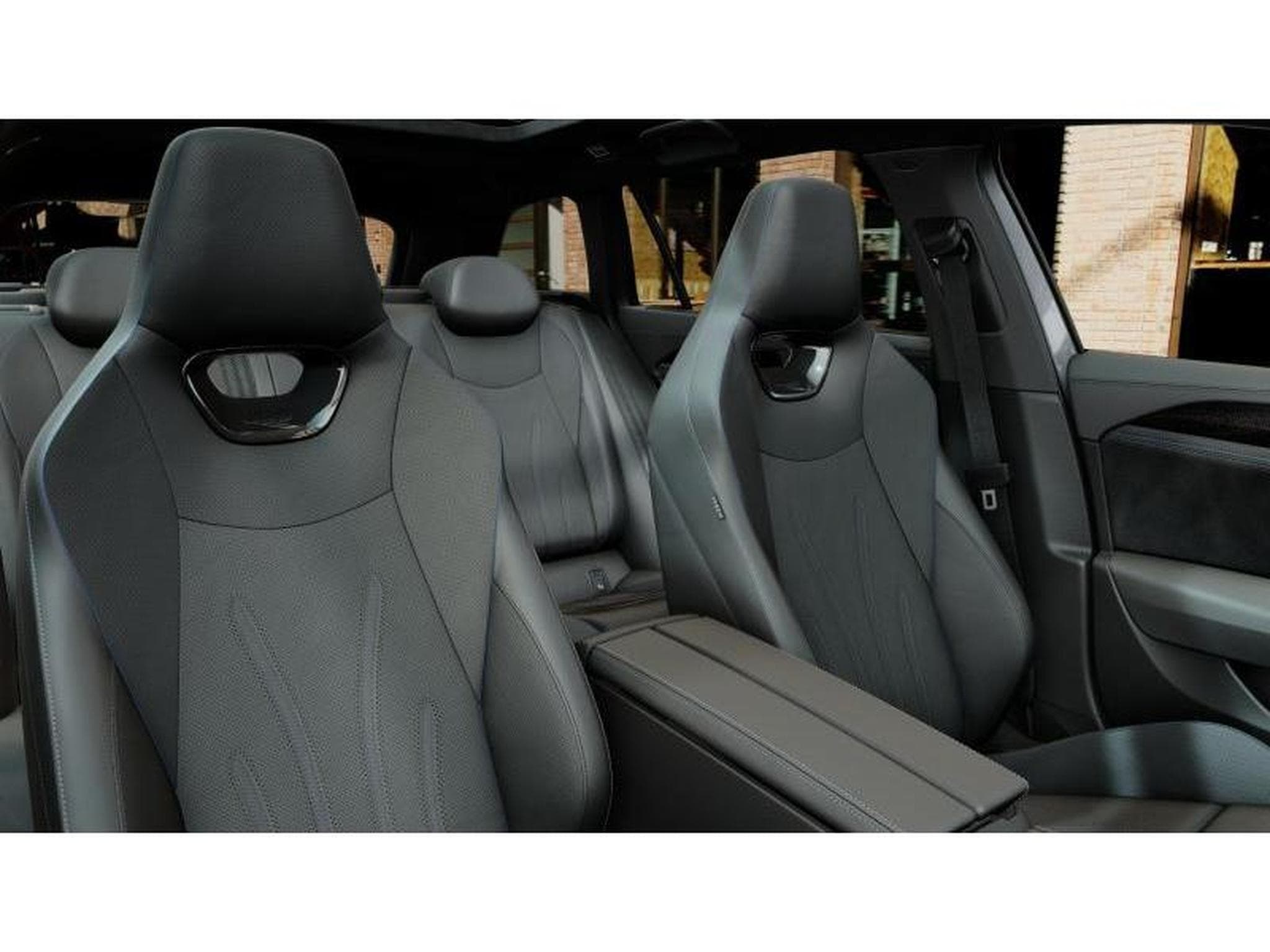 VW Passat R-Line (2026) - Foto 6