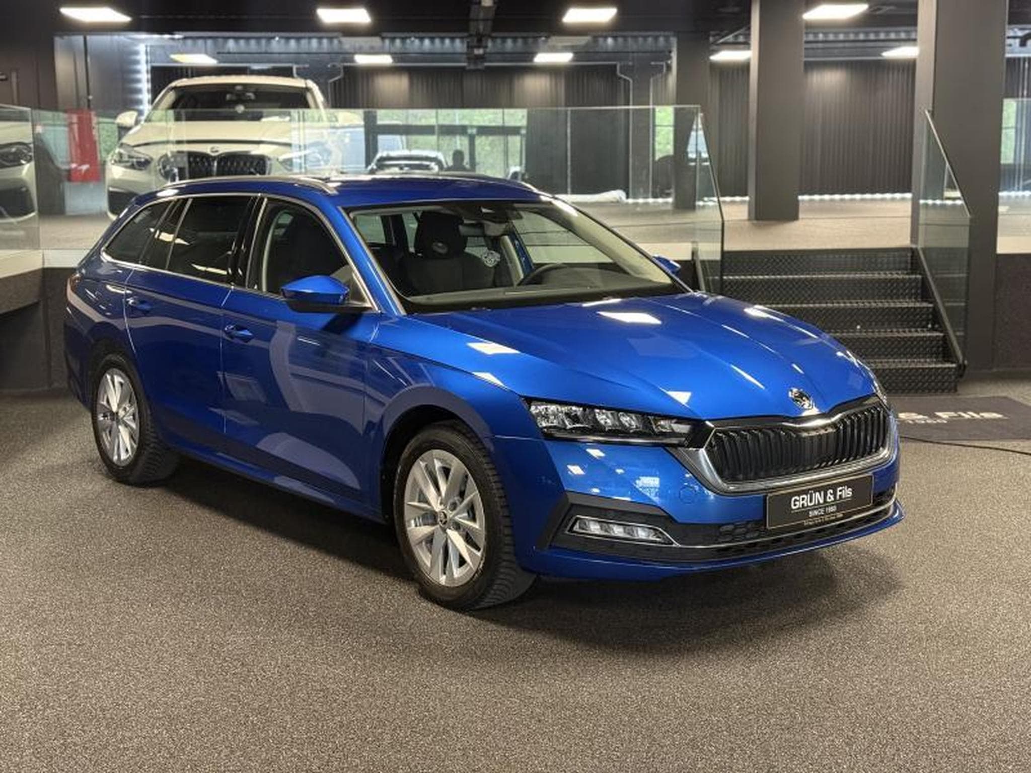 Skoda Octavia 2.0 DSG COMBI (2024) - Photo 1