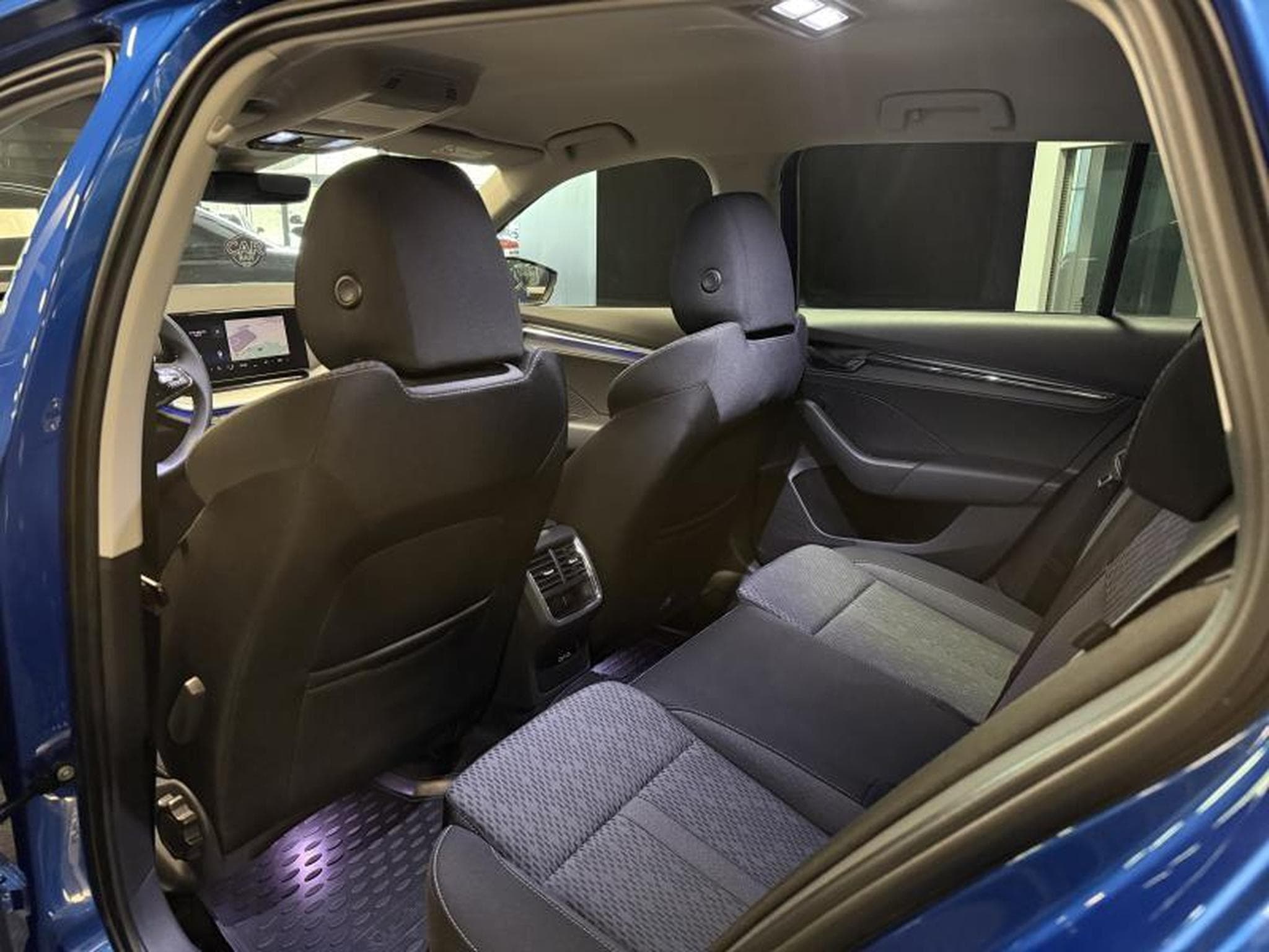 Skoda Octavia 2.0 DSG COMBI (2024) - Photo 13