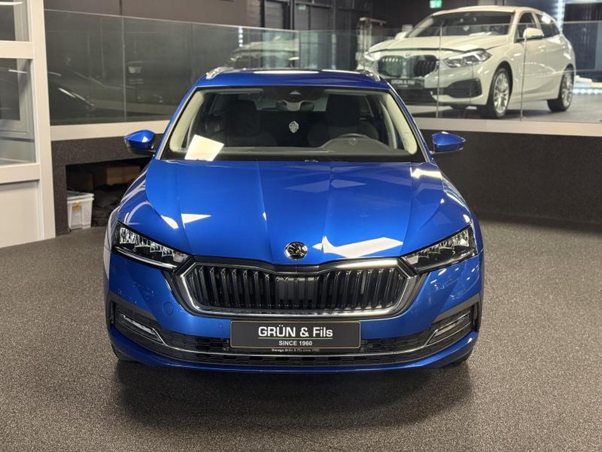 Skoda Octavia 2.0 DSG COMBI (2024) - Photo 2