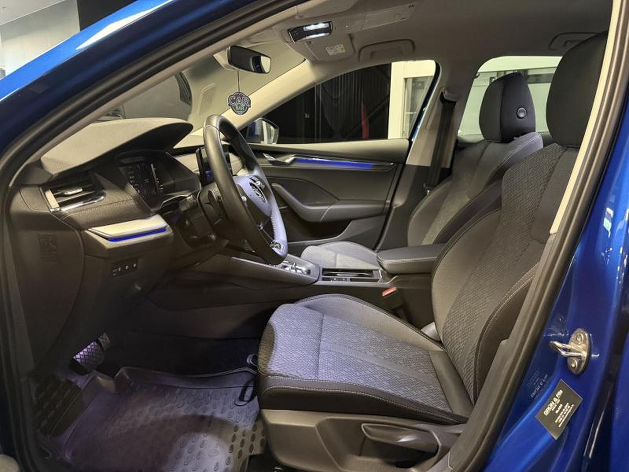 Skoda Octavia 2.0 DSG COMBI (2024) - Photo 8