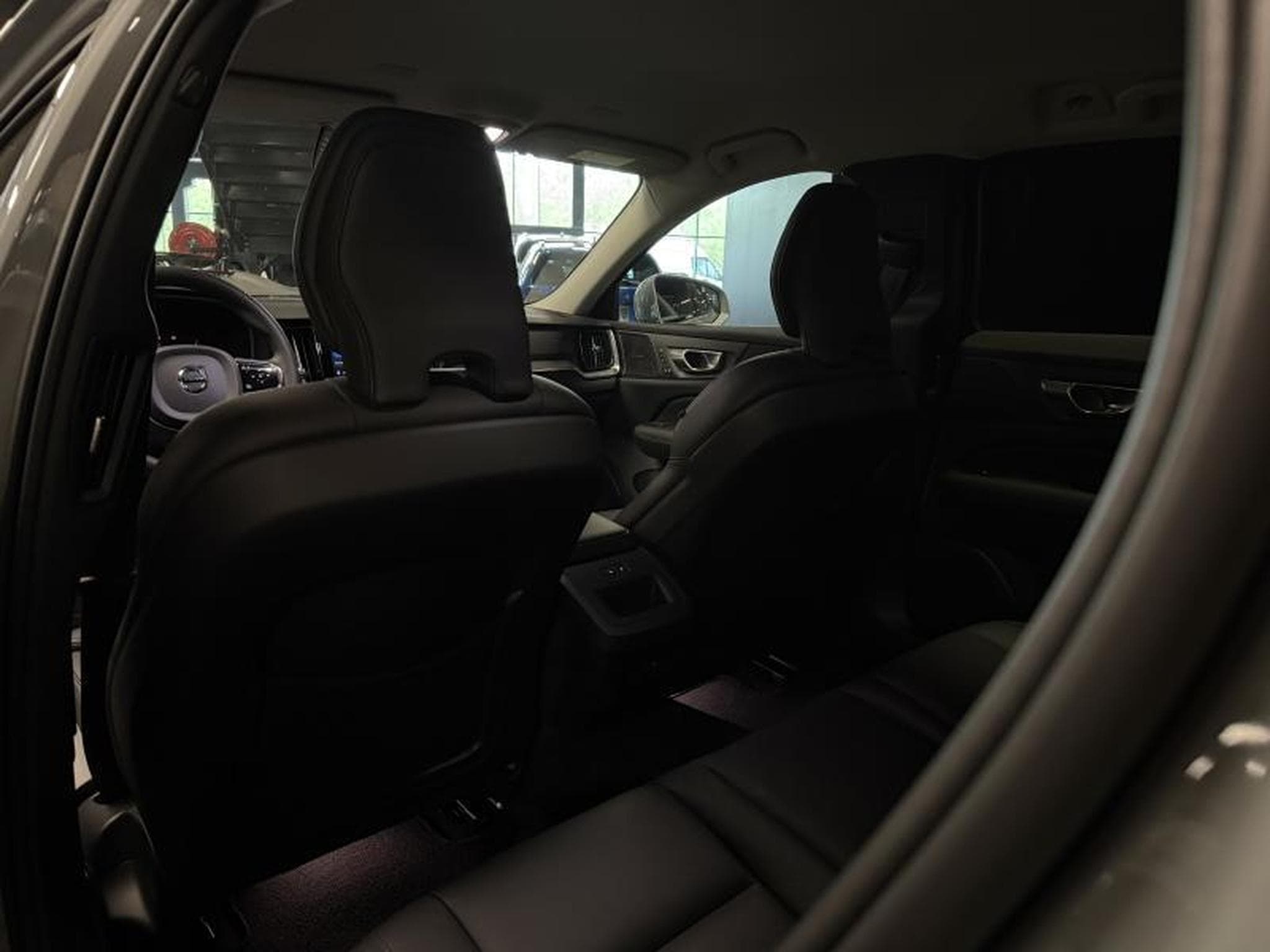 Volvo V60 Plus Bright B4 AWD (2024) - Photo 13