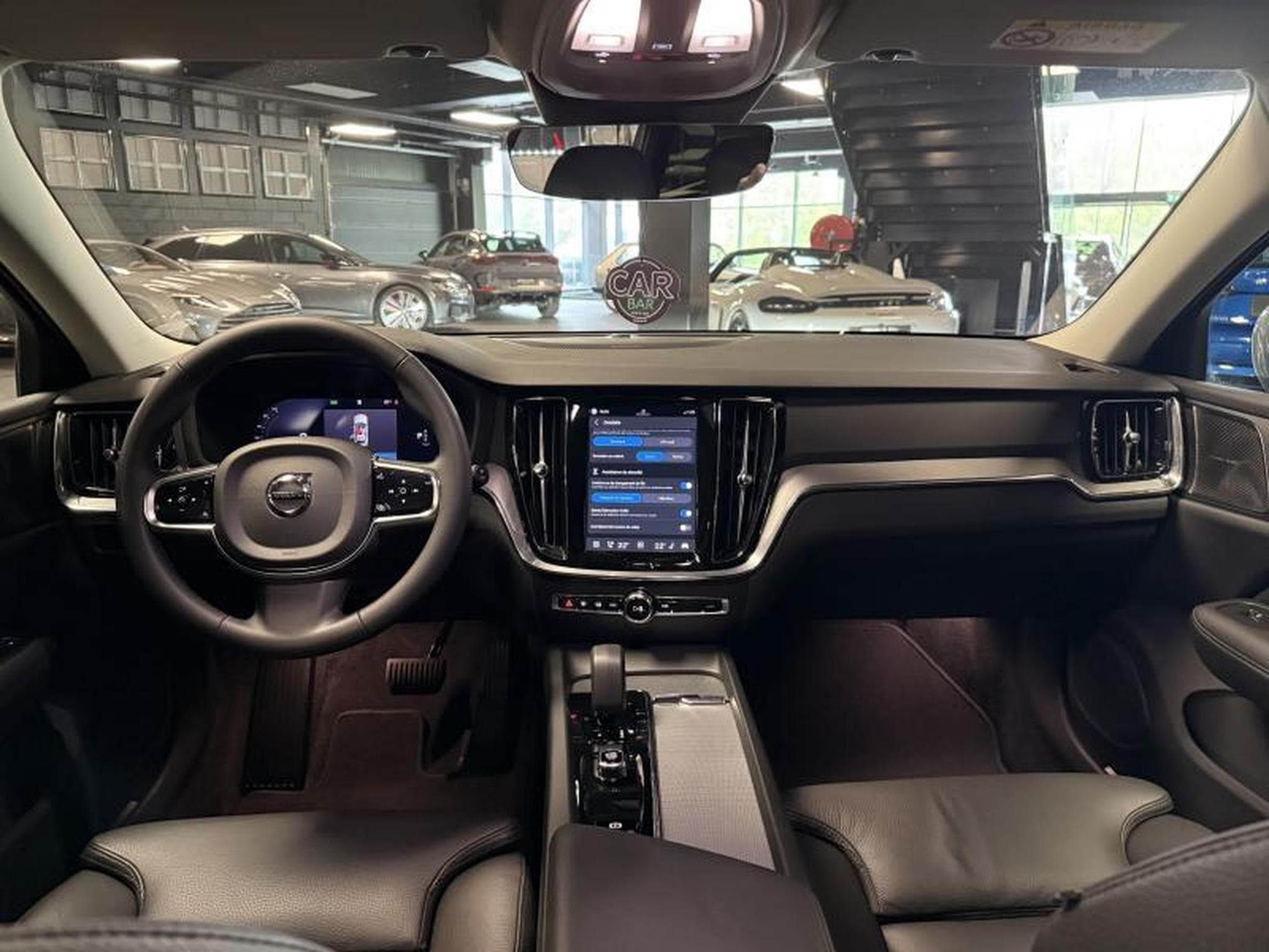 Volvo V60 Plus Bright B4 AWD (2024) - Photo 15