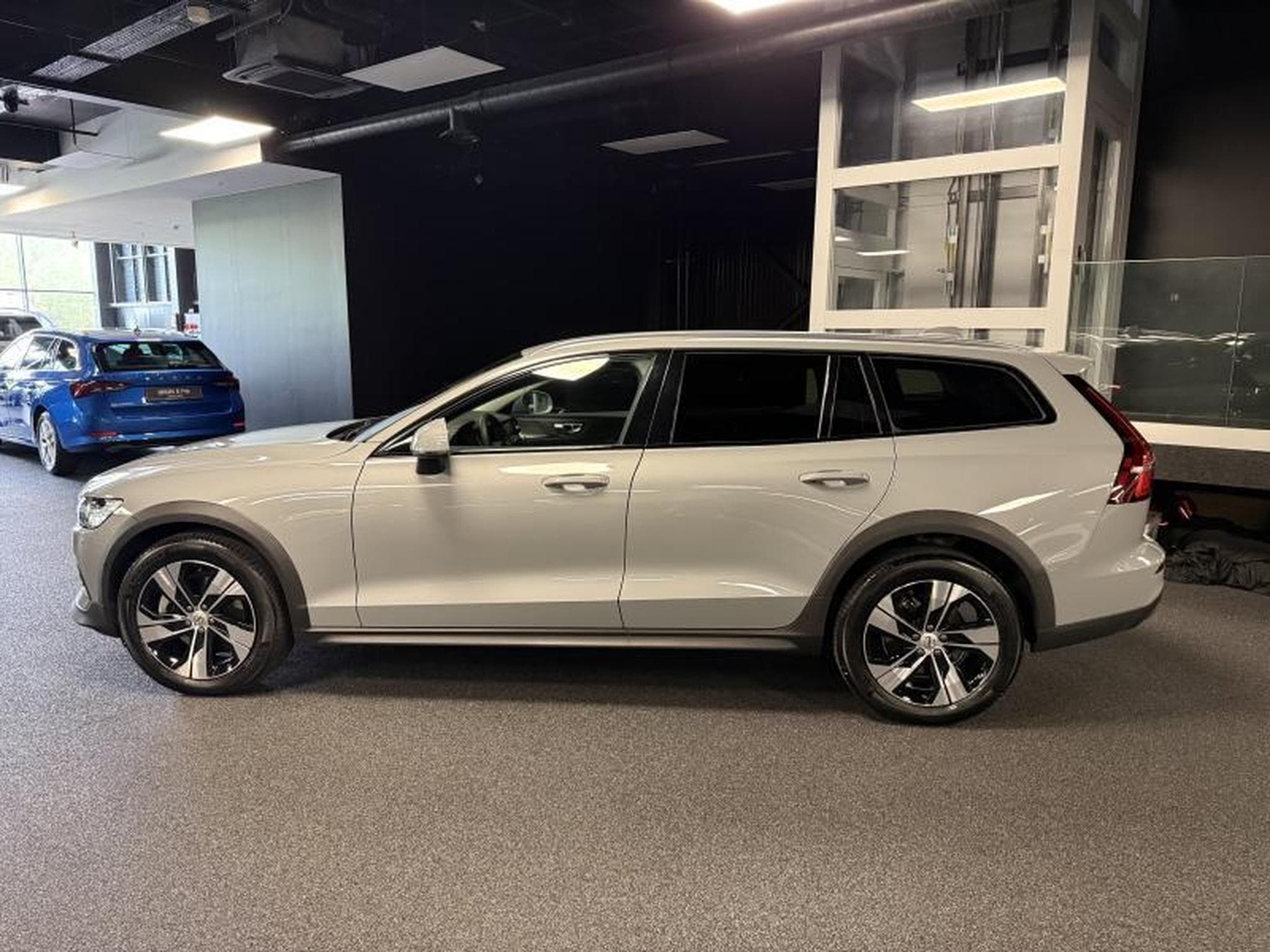 Volvo V60 Plus Bright B4 AWD (2024) - Photo 5