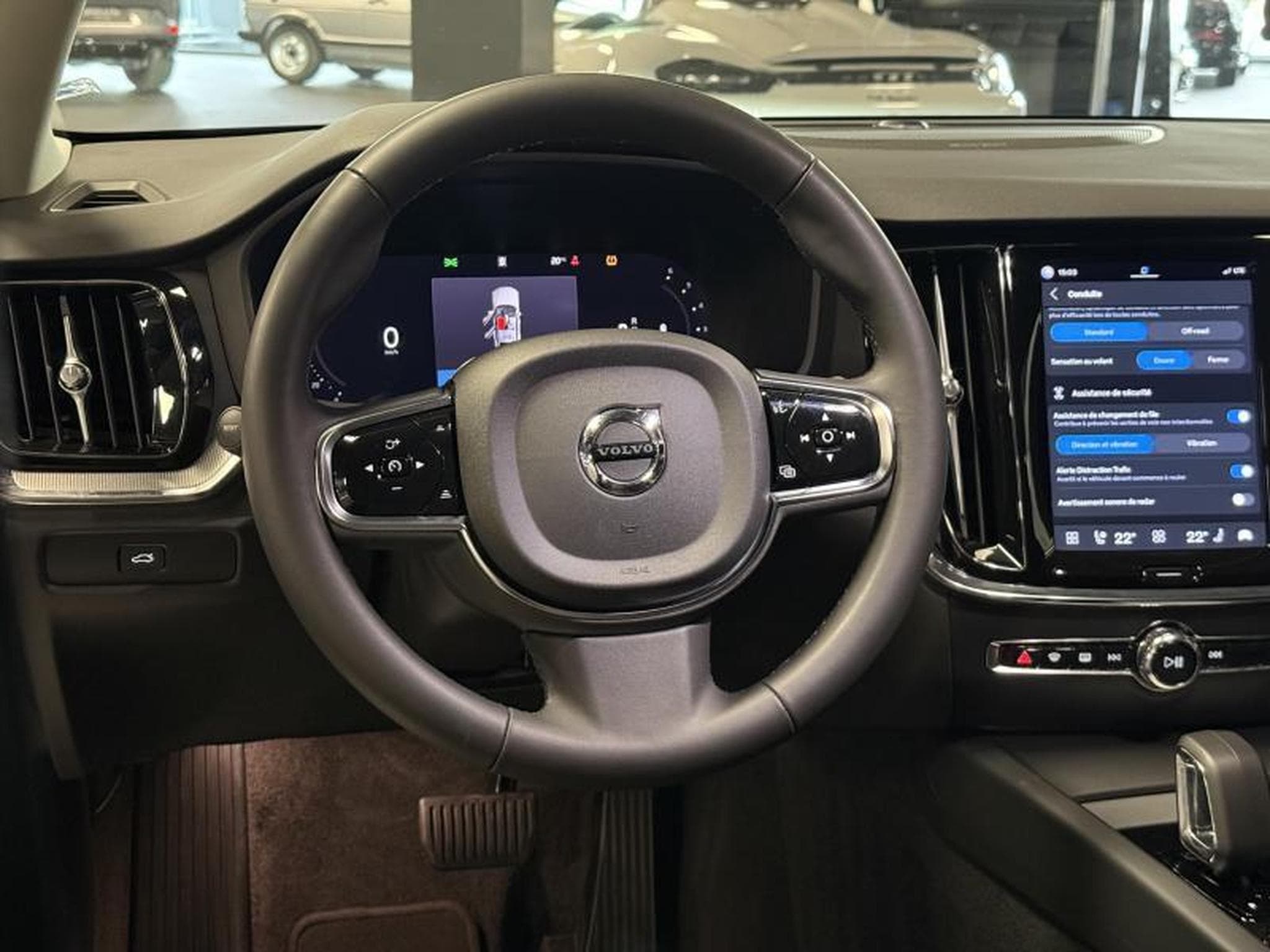 Volvo V60 Plus Bright B4 AWD (2024) - Photo 8