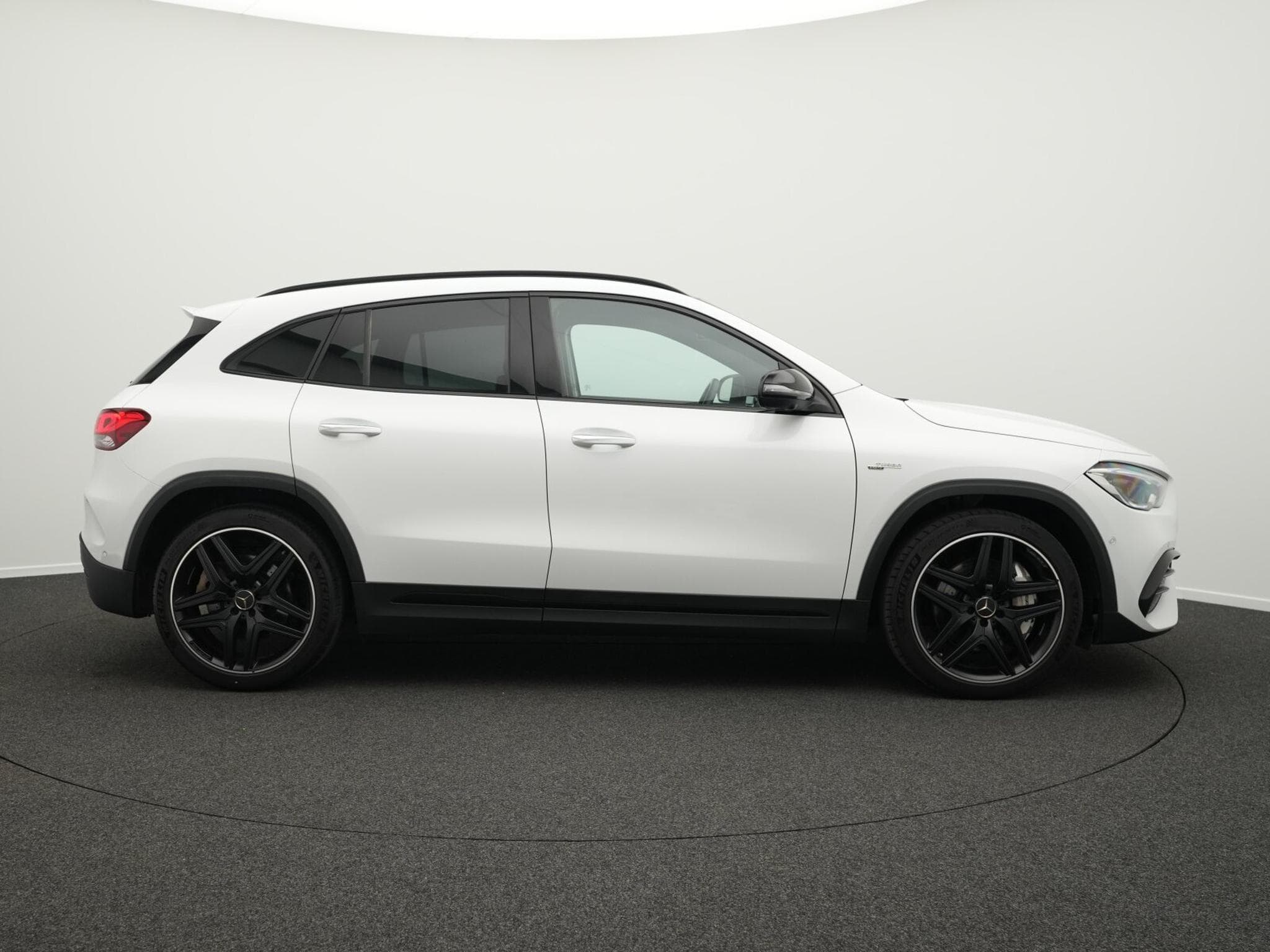 Mercedes GLA 35 AMG 4MATIC (2021) - Foto 5