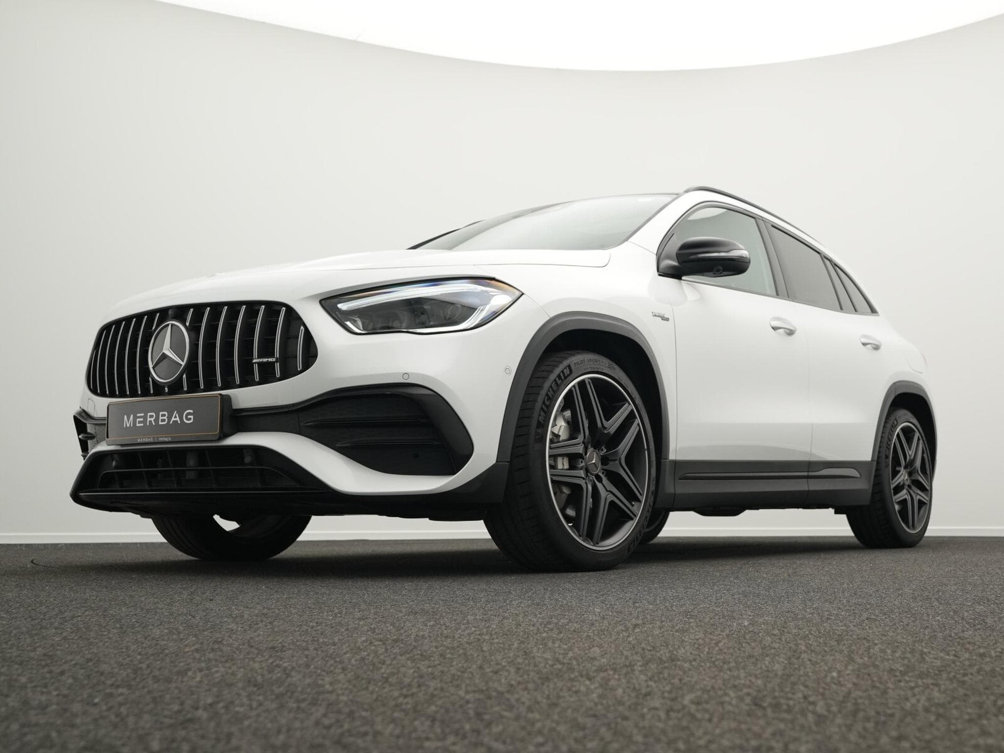 Mercedes GLA 35 AMG 4MATIC (2021) - Foto 8