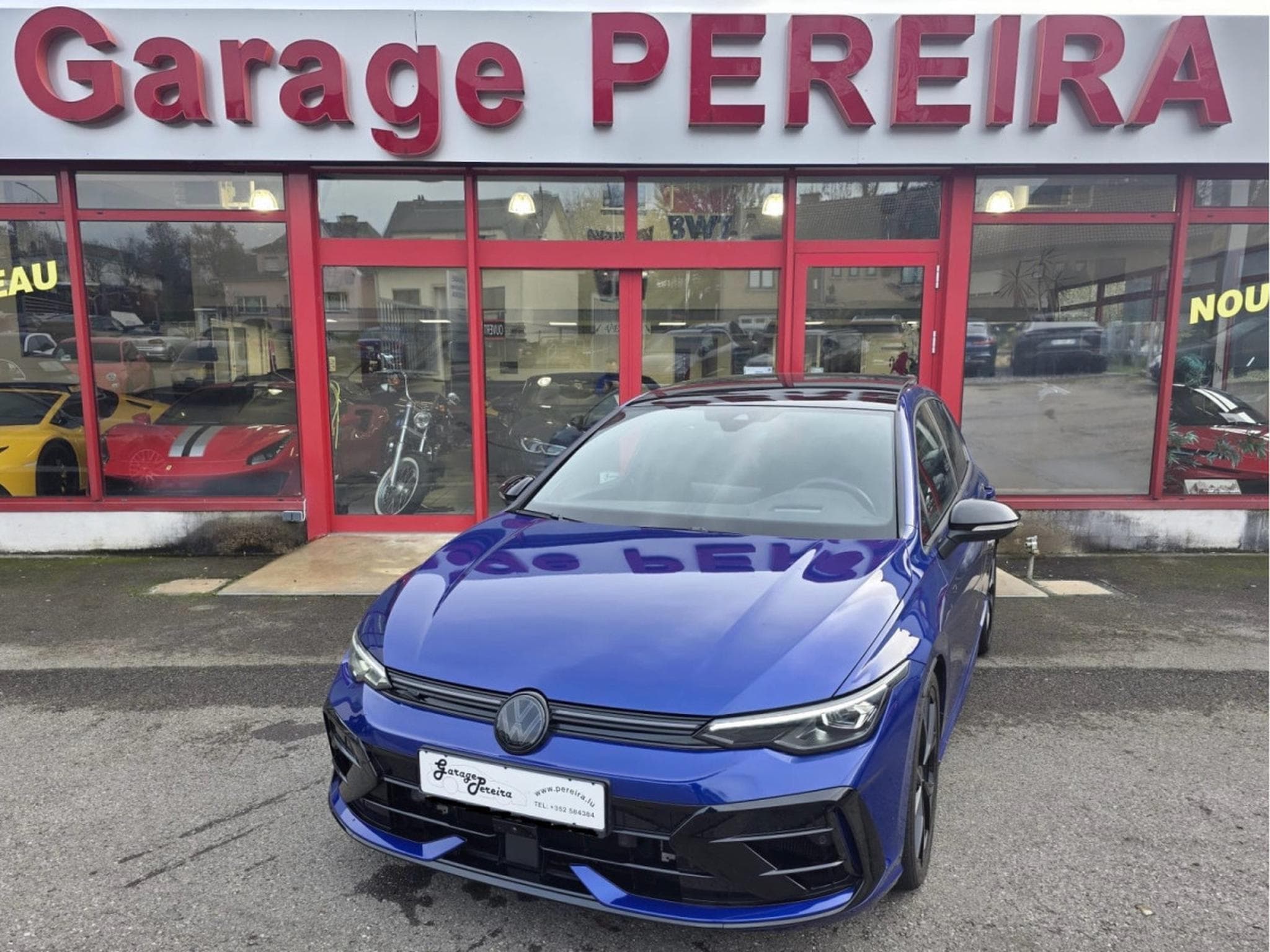 VW Golf R 2.0 TSI FACELIFT BLACK EDITION HEAD UP HARMAN KARDON PANO (2025) - Photo 2