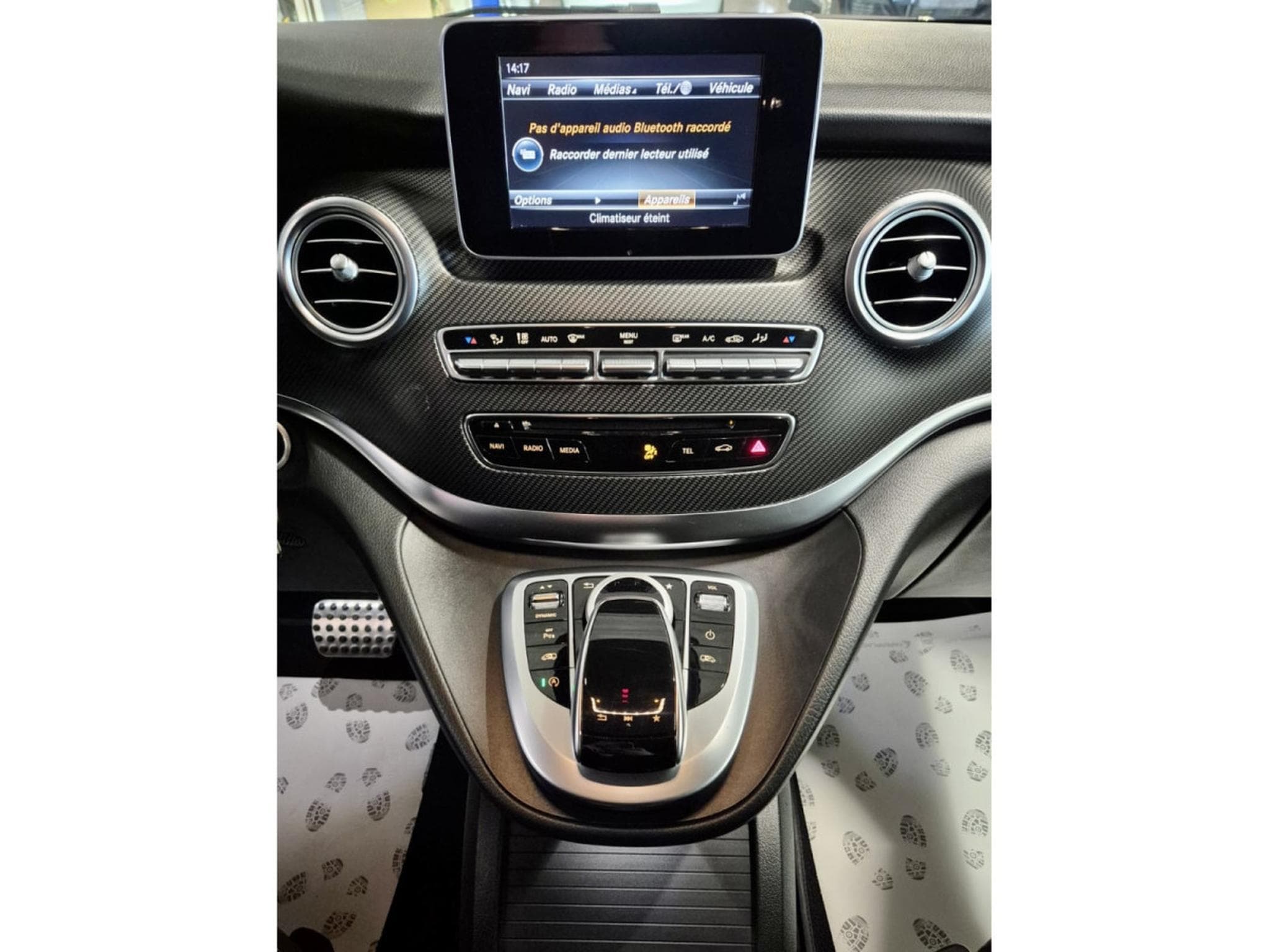 Mercedes V 250 D AMG LINE 7 SITZE CUIR NAVI 1 HAND (2019) - Photo 11