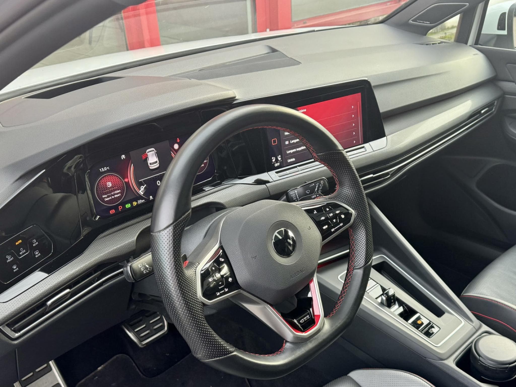 VW Golf GTI 2.0 TSI 300 CLUBSPORT DCC IQ LIGHT HEAD UP HARMAN KARDON (2021) - Photo 7