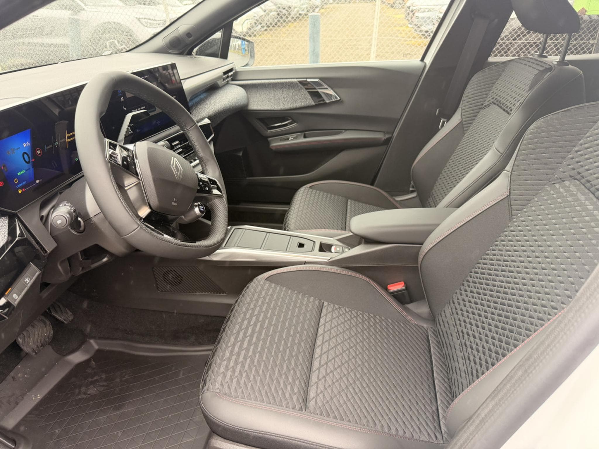 Renault Clio 6 NEW CLIO TECHNO FULL HYBRID E-TECH 160 (2026) - Foto 15