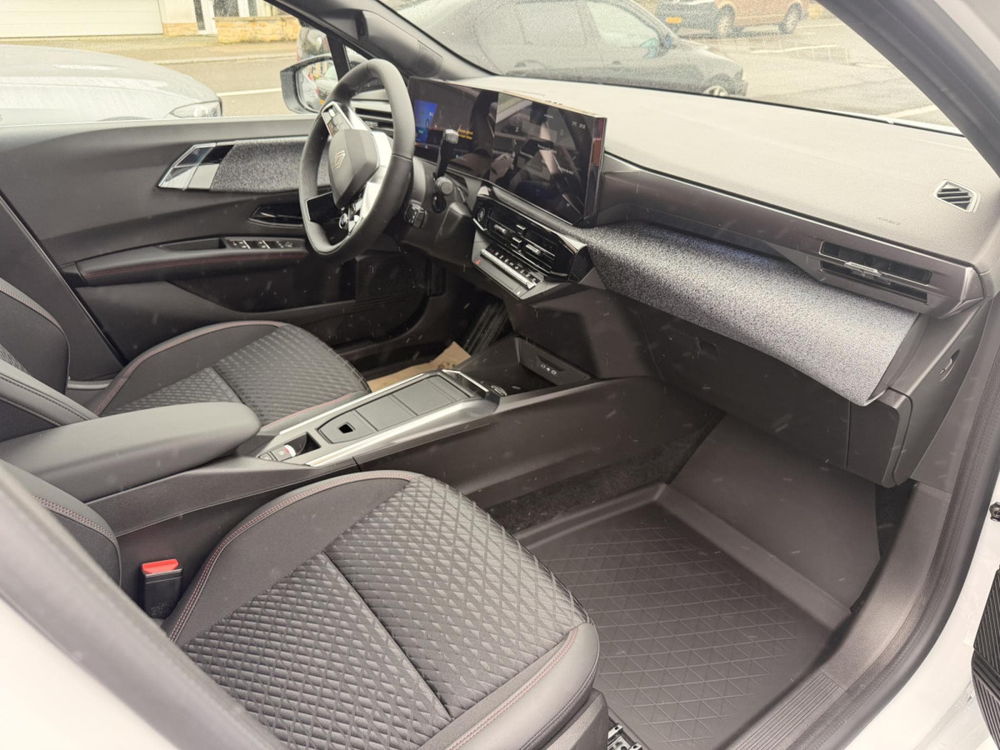 Renault Clio 6 NEW CLIO TECHNO FULL HYBRID E-TECH 160 (2026) - Foto 3