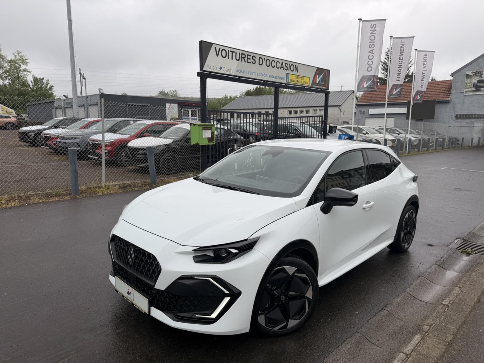 Renault Clio 6 NEW CLIO TECHNO FULL HYBRID E-TECH 160 (2026) - Foto 6