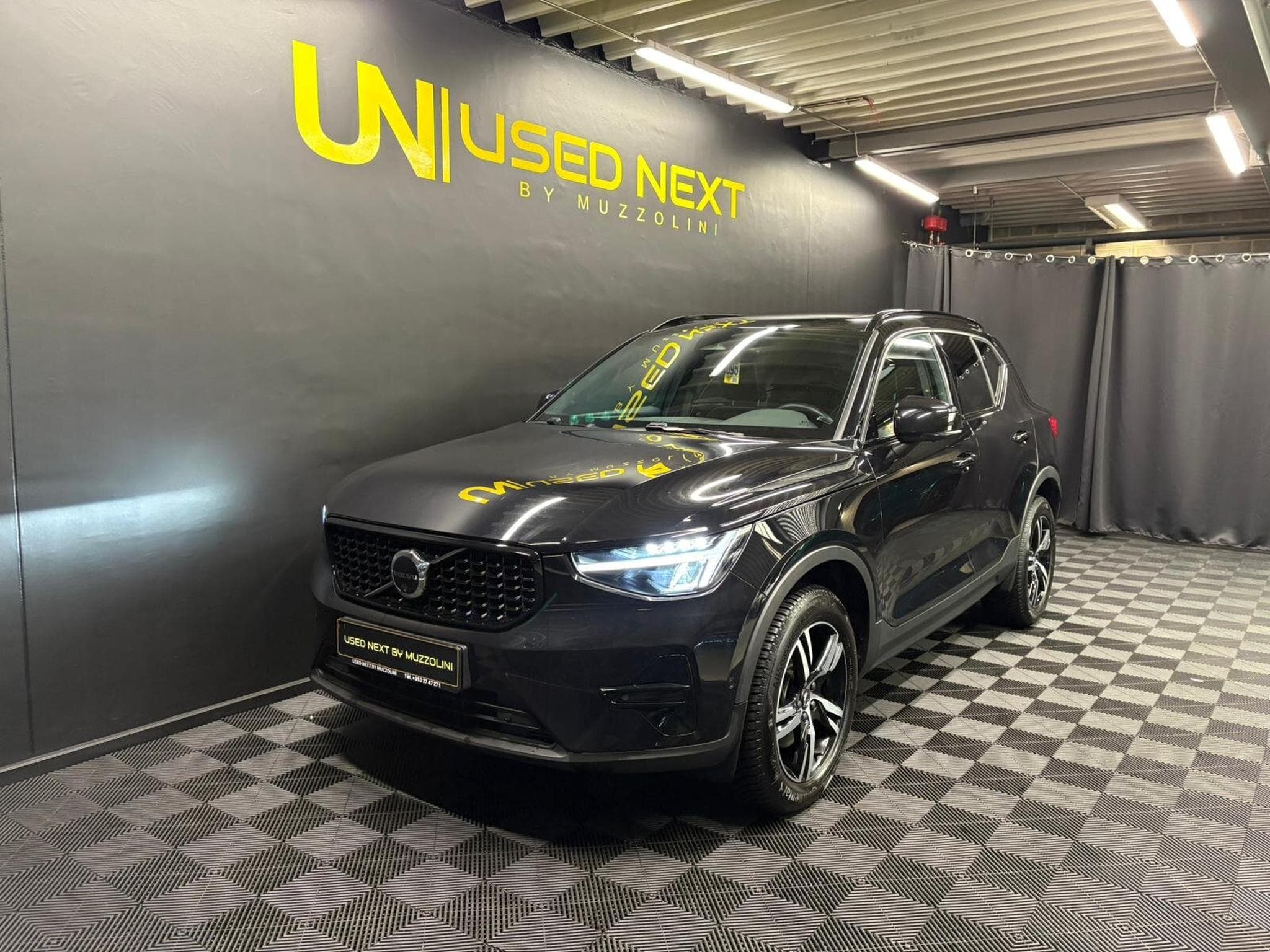 Volvo XC40 B3 163cv BVA (2023) - Foto 1