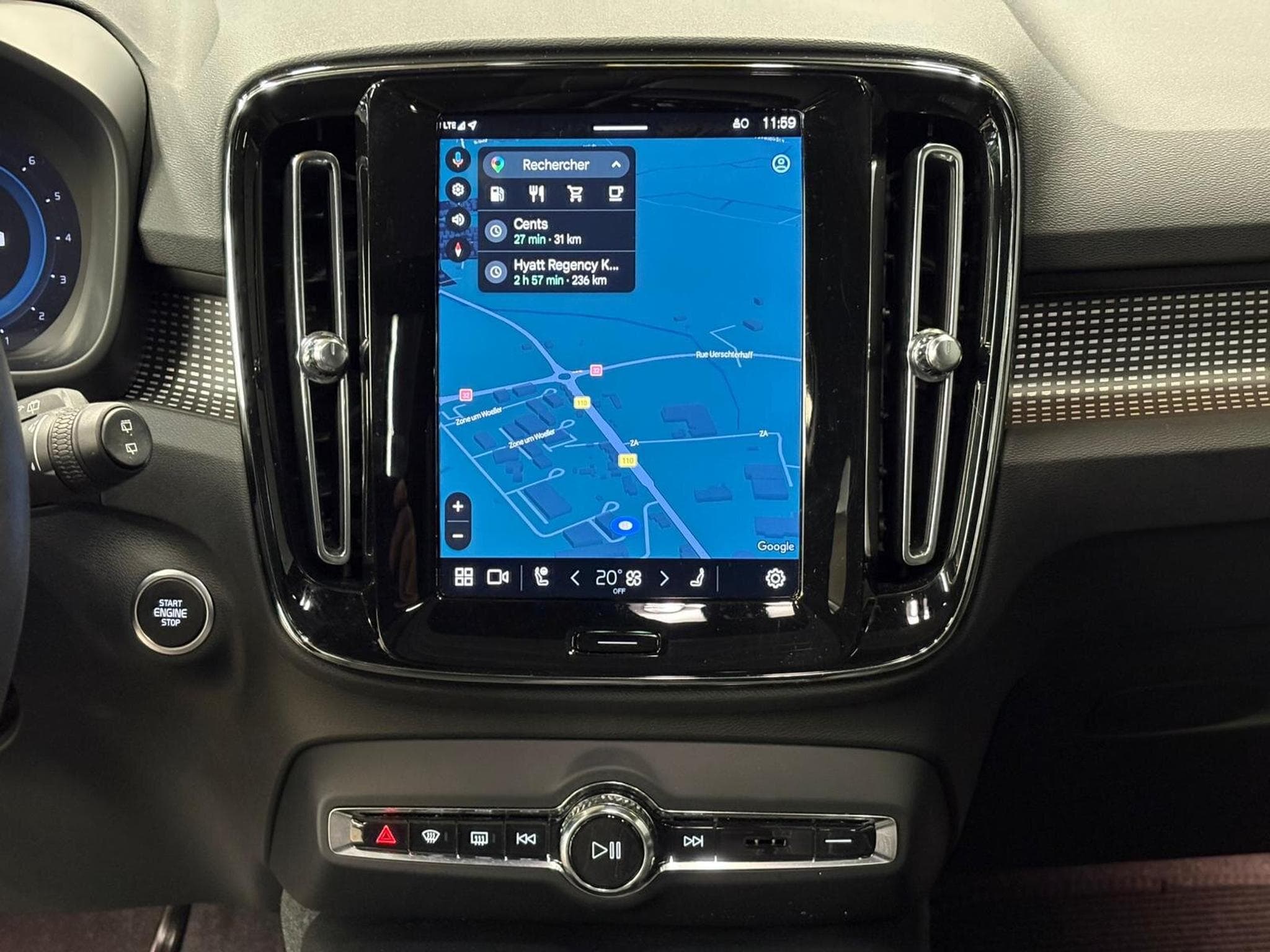 Volvo XC40 B3 163cv BVA (2023) - Foto 11