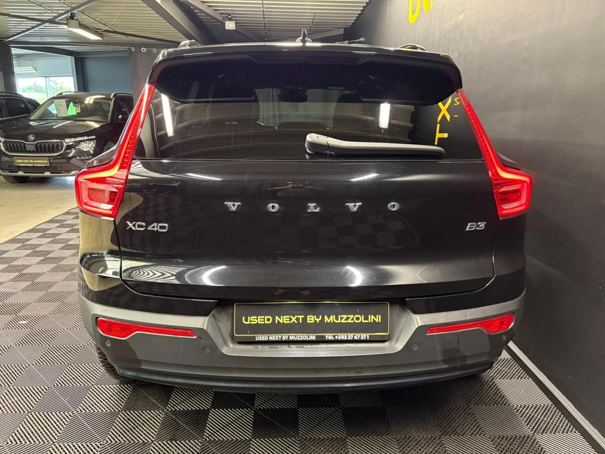 Volvo XC40 B3 163cv BVA (2023) - Foto 3