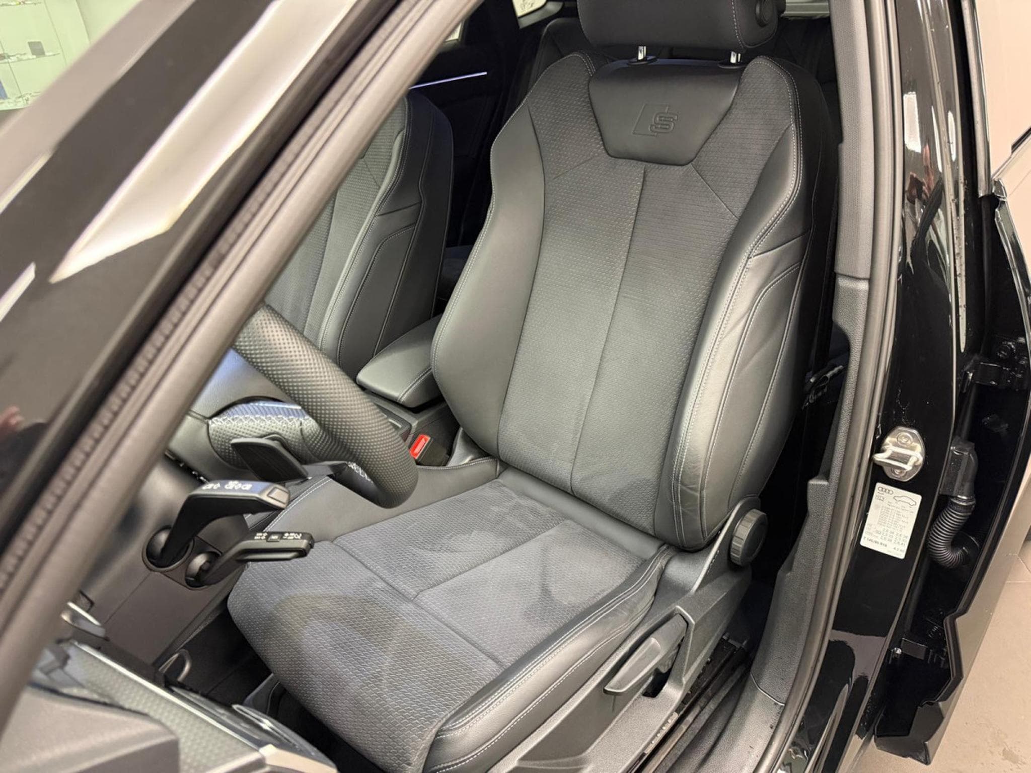 Audi Q3 Sportback S line 35 TDI 150 CV / 110 kW S tronic (2024) - Photo 2