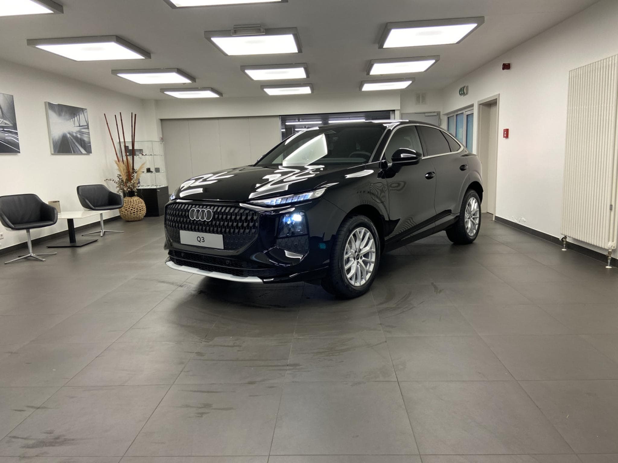 Audi Q3 Sportback e-hybrid 272 CV / 200 kW S tronic (2025) - Photo 1