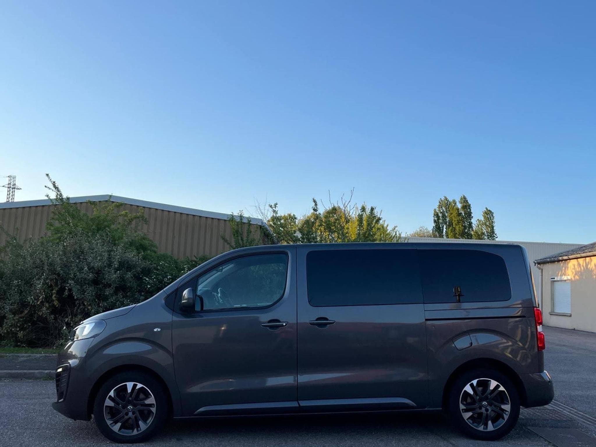 Opel Vivaro OPEL VIVARO 2.0CTDI 180CV BVA ELEGANCE (2020) - Photo 7