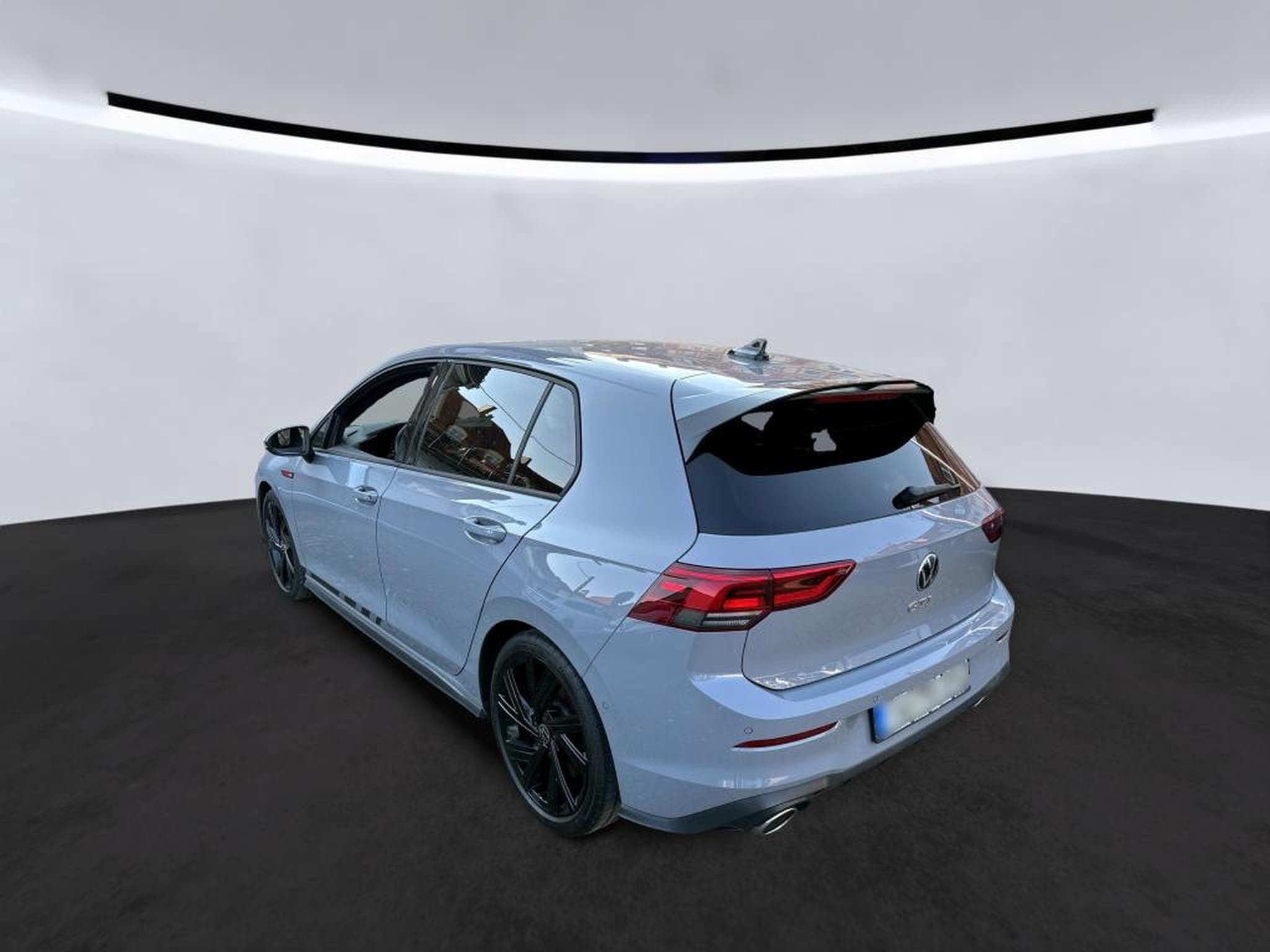 VW Golf GTI Clubsport 2.0 TSI 300 CV DSG7 *ACC* *SIEGES CHAUFF* (2023) - Photo 4