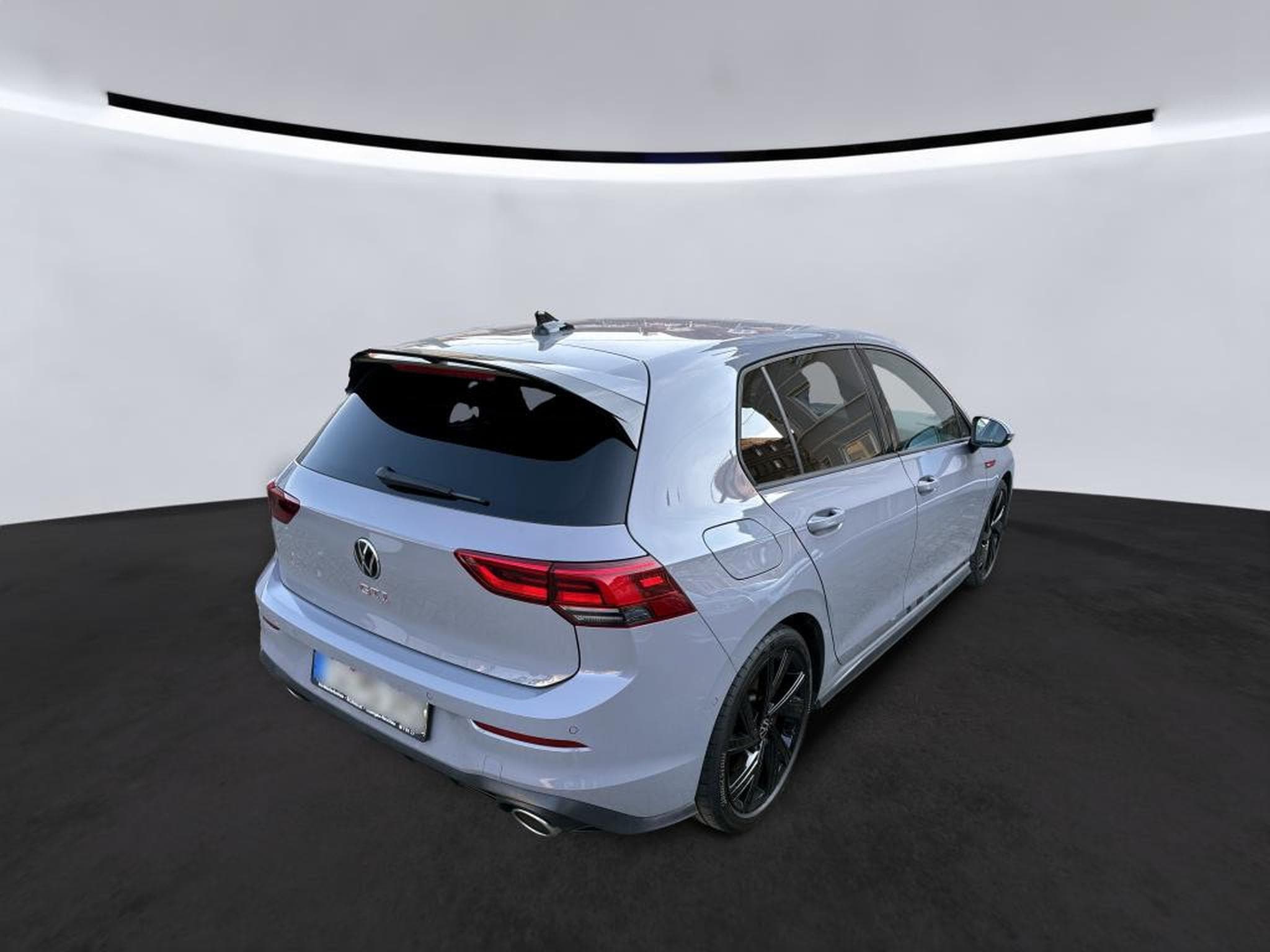 VW Golf GTI Clubsport 2.0 TSI 300 CV DSG7 *ACC* *SIEGES CHAUFF* (2023) - Photo 5