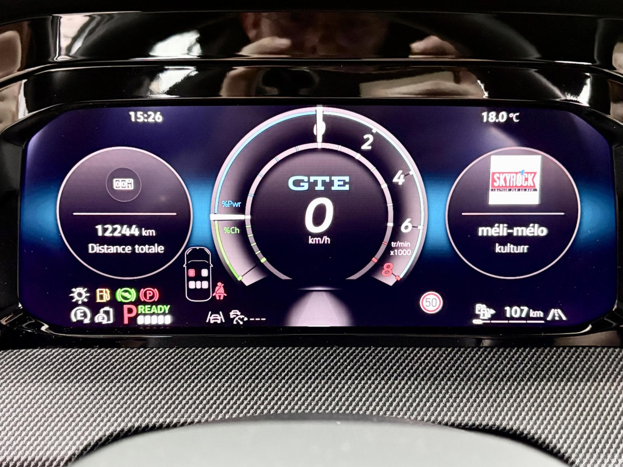 VW Golf GTE PHASE 2  1.5 eHybrid 272 CV DSG 6 *DCC* MATRIX * 360° * (2025) - Photo 11