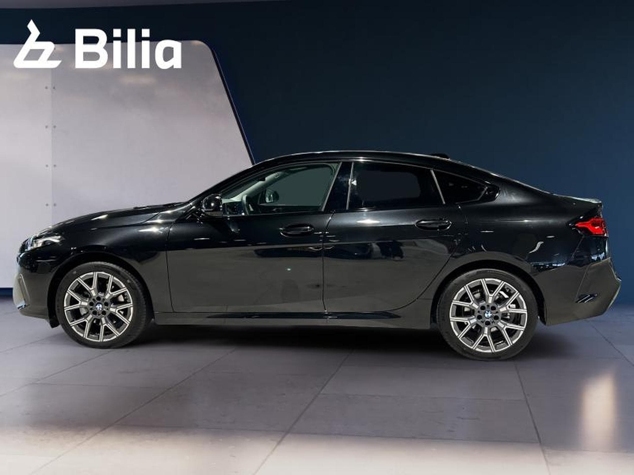 BMW 220 220i Grancoupé M-Sport (2025) - Photo 10