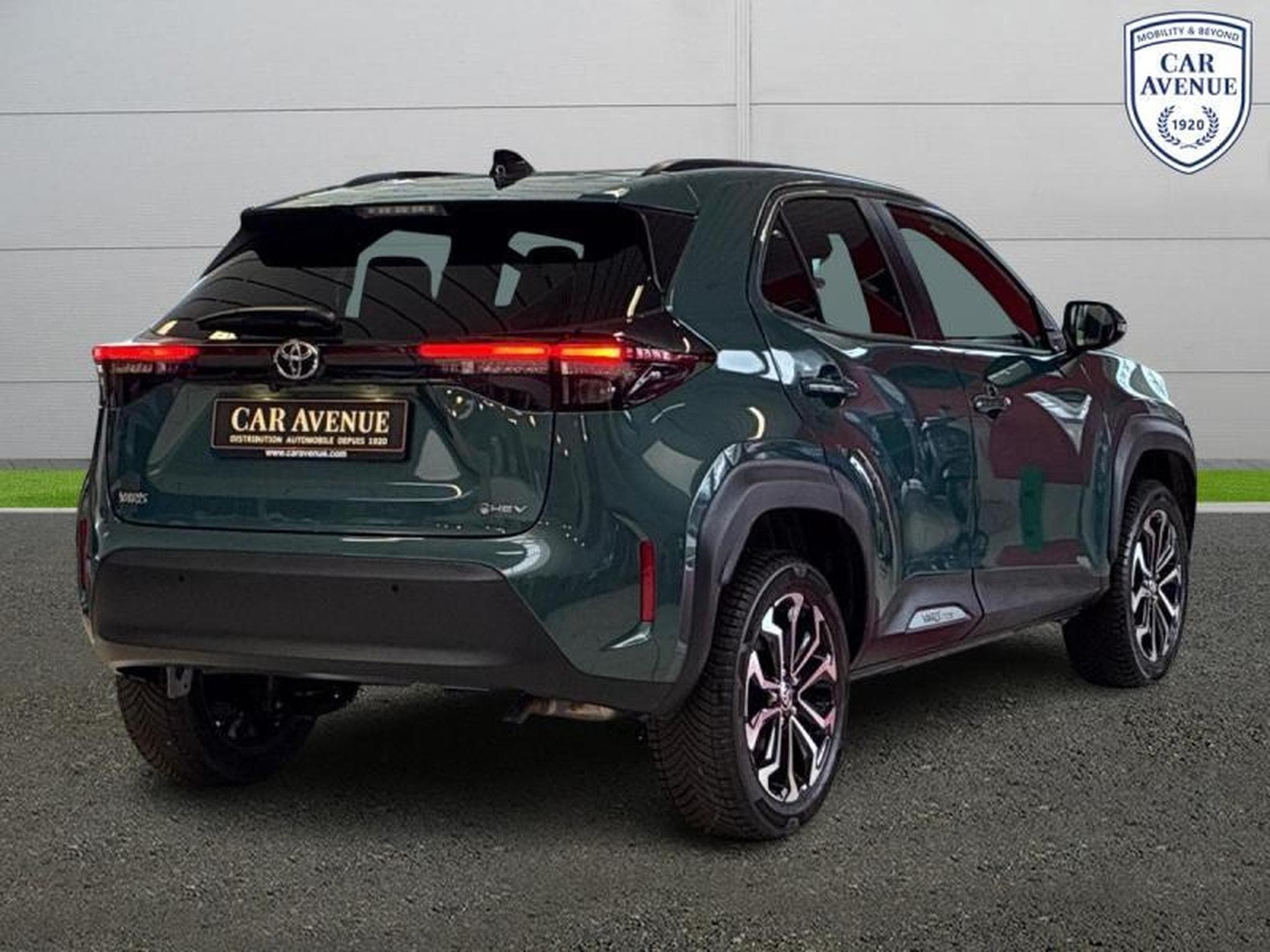 Toyota Yaris Cross EXECUTIVE & EXECUTIVE PACK (2025) - Photo 2