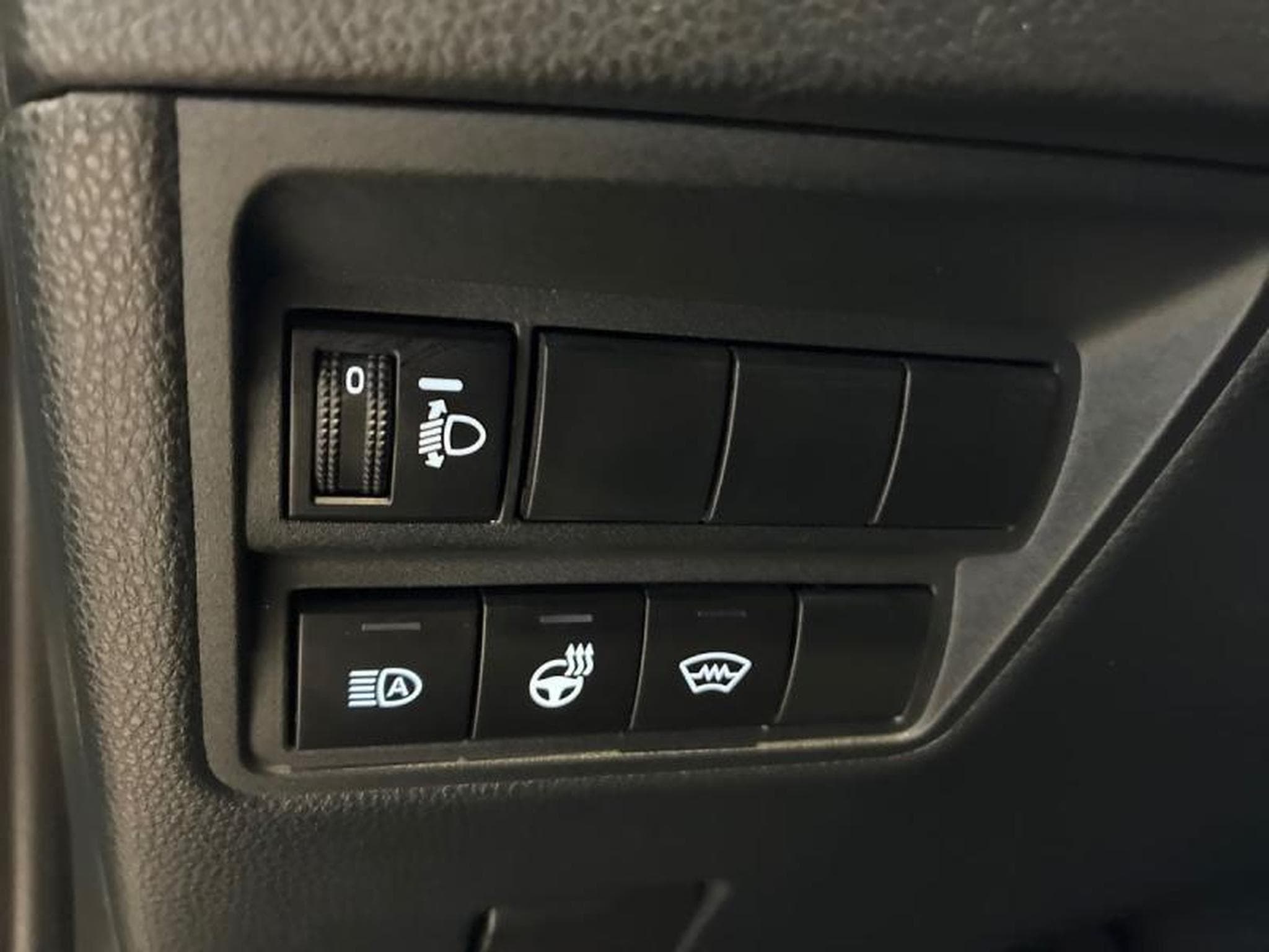 Toyota Yaris Cross EXECUTIVE & EXECUTIVE PACK (2025) - Photo 22